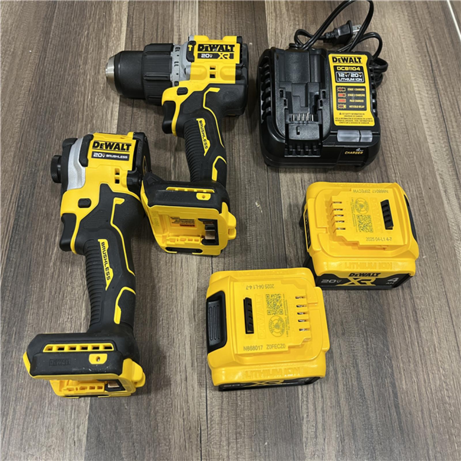 GOOD DEWALT 20V MAX XR Hammer Drill and ATOMIC Impact Driver 2 Tool Cordless Combo Kit with (2) 4.0Ah Batteries, Charger, and Bag
