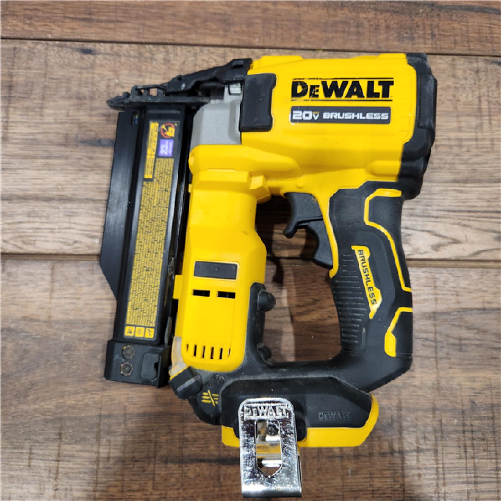 ASIS ATOMIC 20V MAX Lithium Ion Cordless 23 Gauge Pin Nailer Kit with