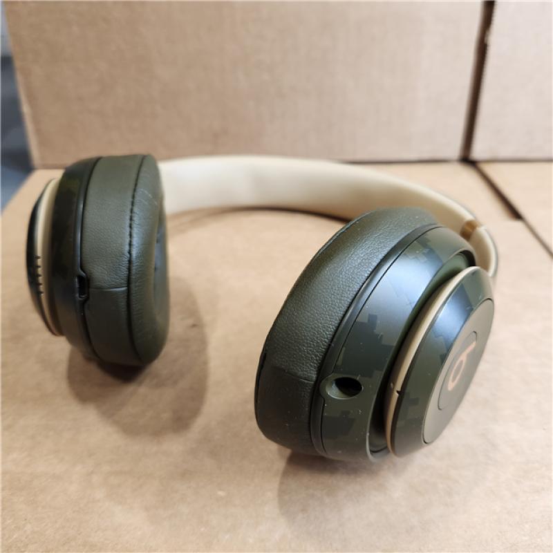 AS-IS Beats Studio3 Wireless Noise Cancelling Headphones Camo