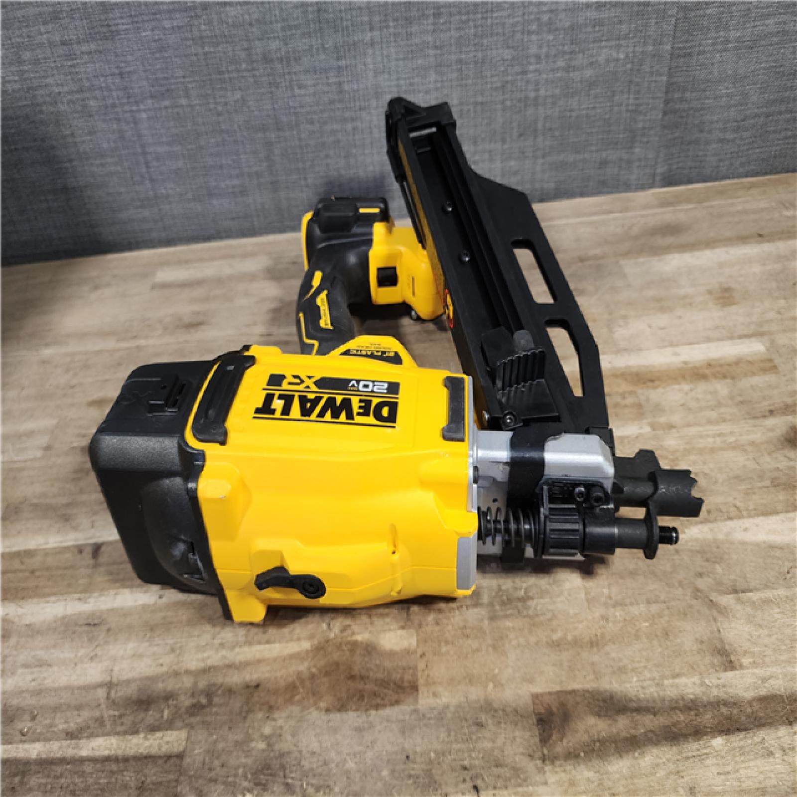 HOUSTON LOCATION - AS-IS DEWALT 20-Volt 21° Cordless Framing Nailer (Tool-Only)