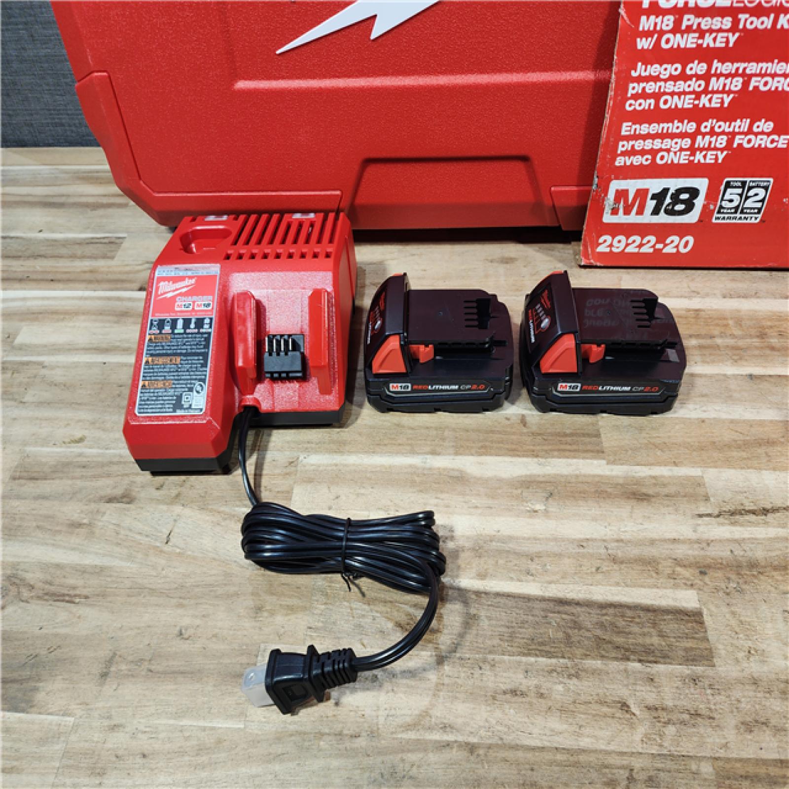HOUSTON LOCATION - AS-IS (APPEARS LIKE NEW) Milwaukee 18-Volt Lithium-Ion Brushless Cordless FORCE LOGIC Press Tool W/ (2) BATTERY & CHARGER
