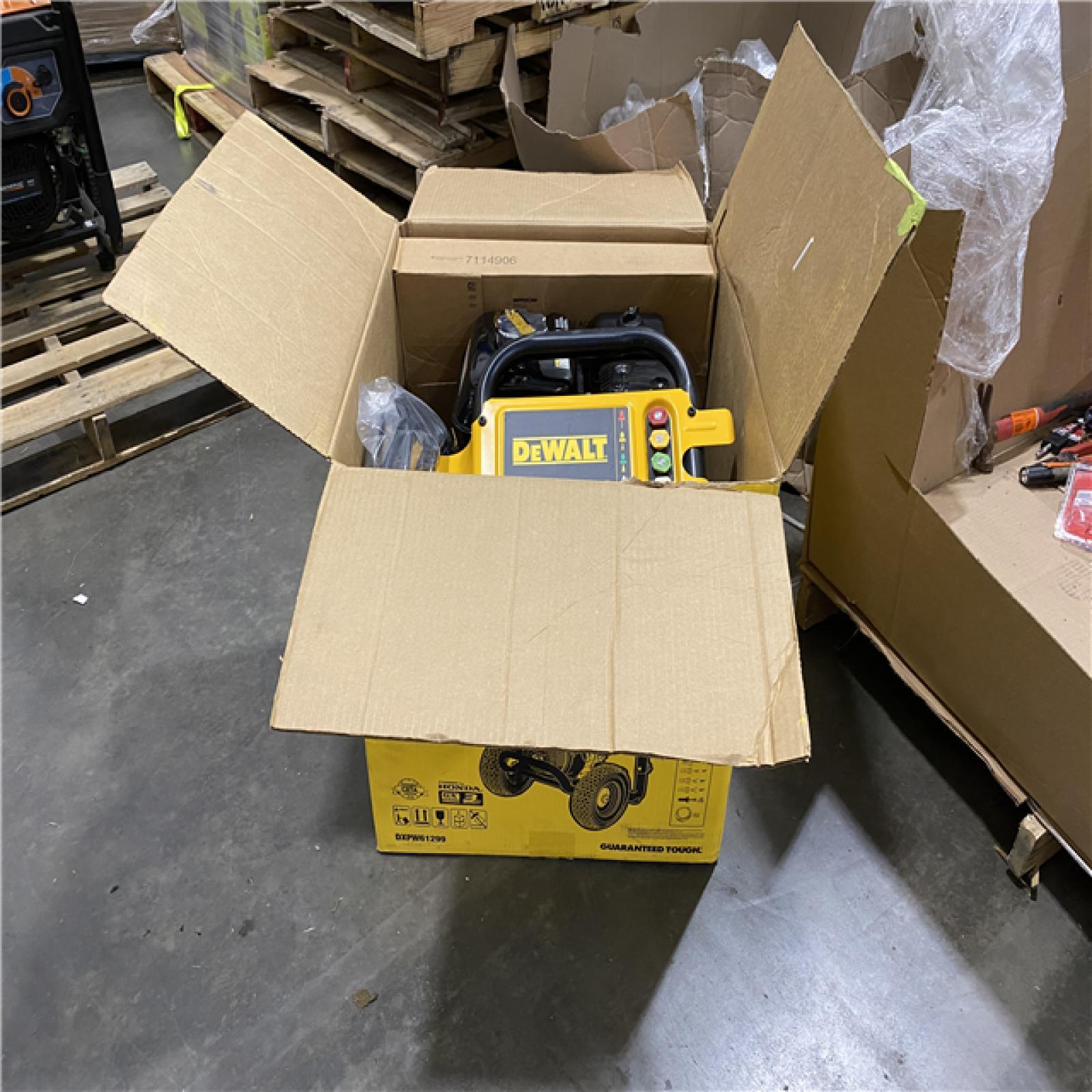 Dallas Location - As-Is DEWALT 3600 PSI 2.5 GPM Cold Water Gas Pressure Washer