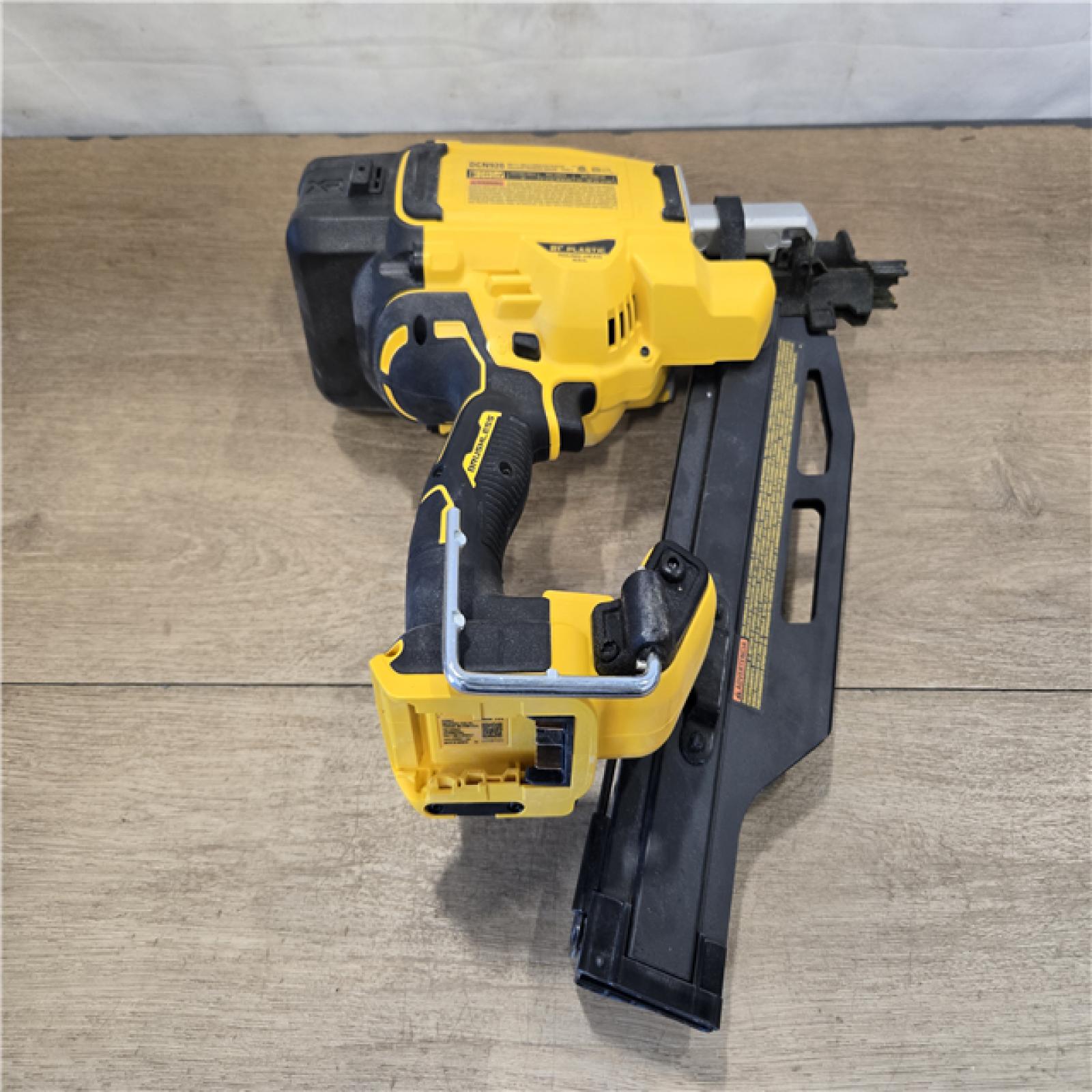 AS-IS DEWALT 20-Volt 21° Cordless Framing Nailer (Tool-Only)