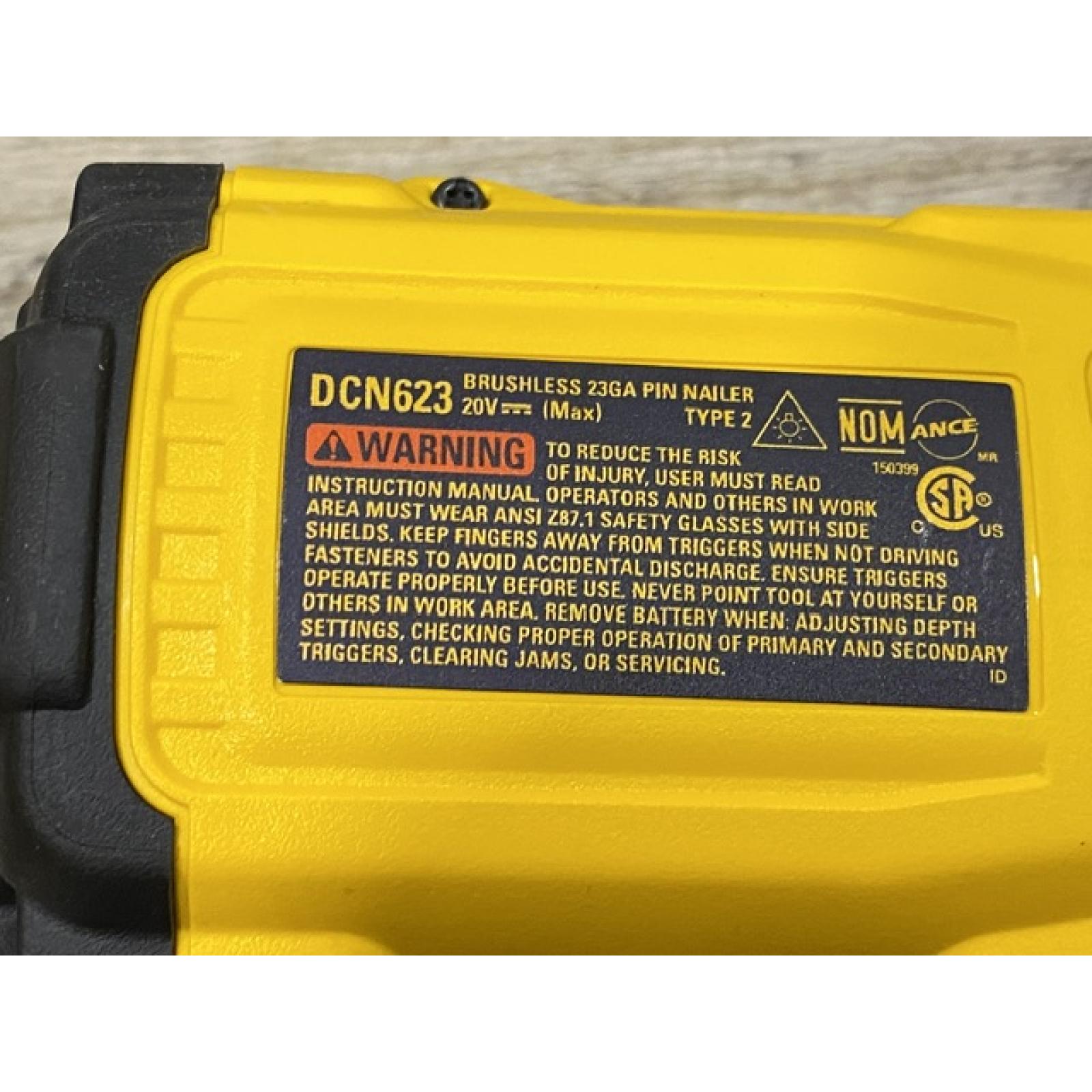 AS-IS DEWALT ATOMIC 20V MAX Lithium Ion Cordless 23 Gauge Pin Nailer Kit