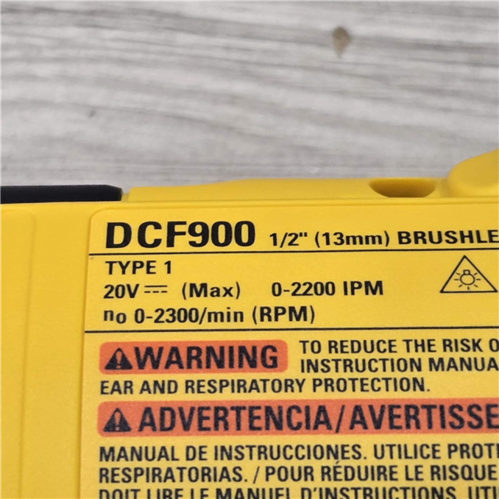 AS-IS Dewalt 20V MAX Cordless 1/2 in. Impact Wrench Kit