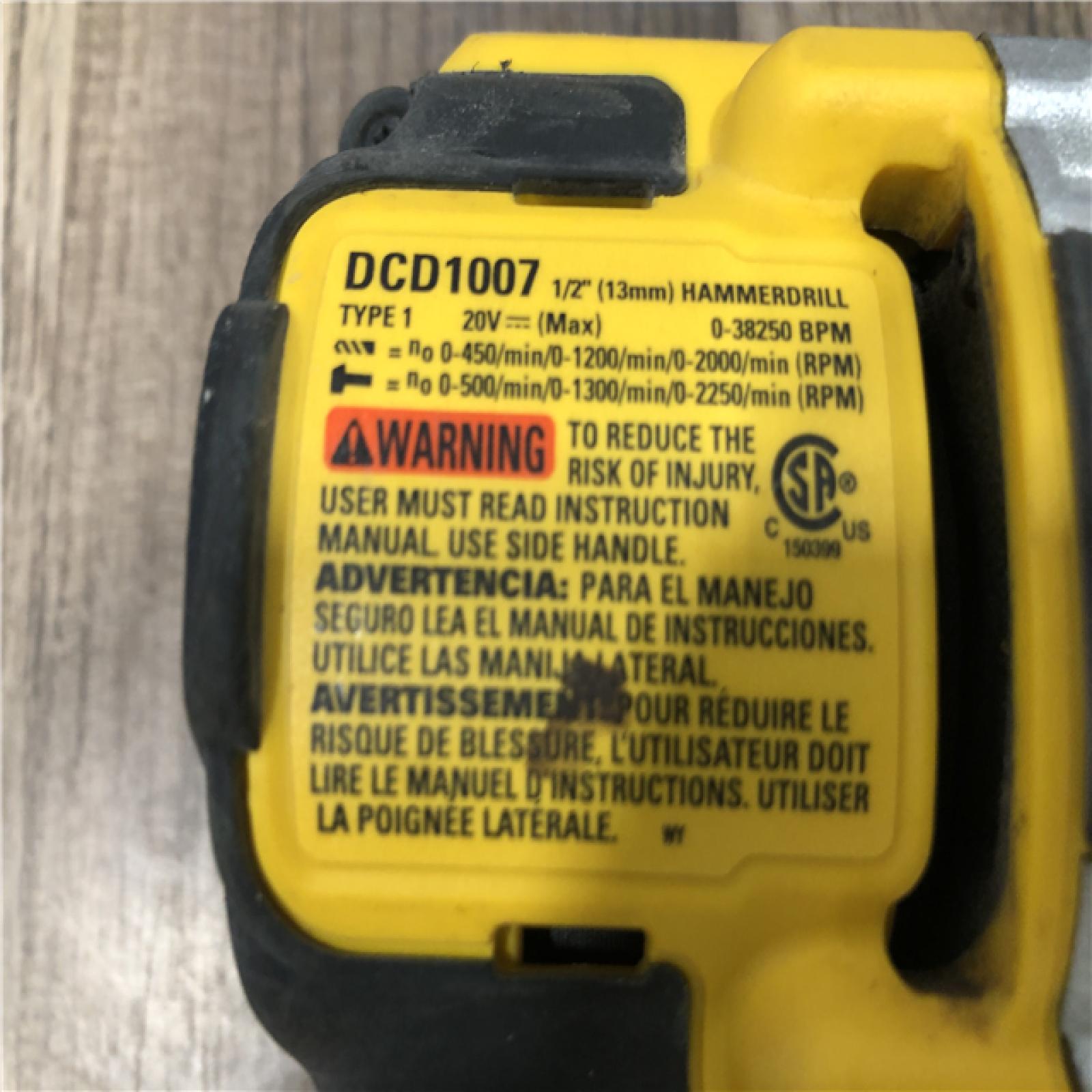 AS-IS DEWALT Atomic 20V Max Lithium-Ion Brushless Cordless Compact 1/4 in. Impact Driver Kit
