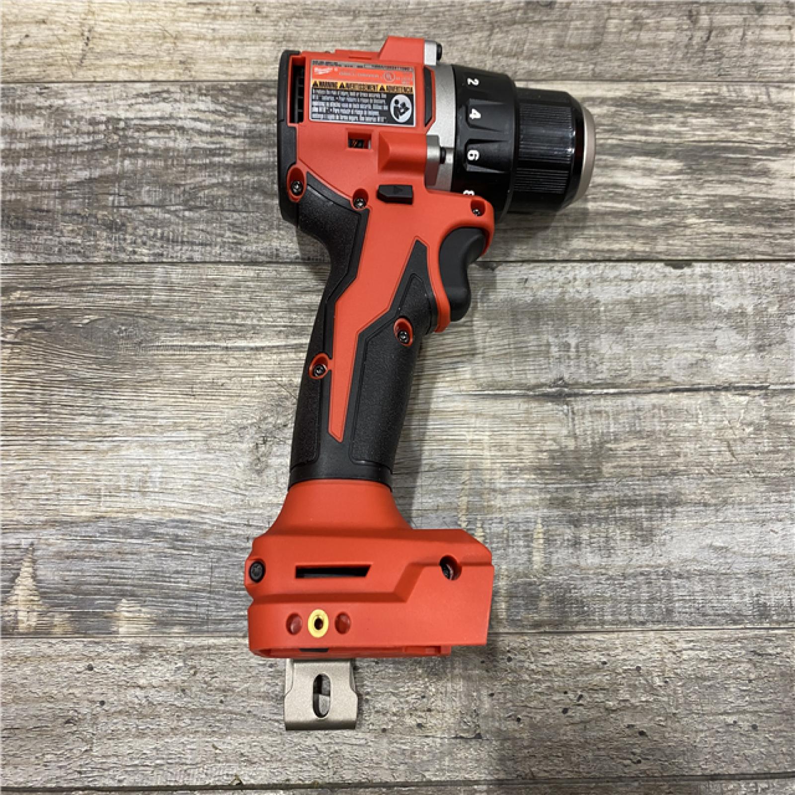 AS-IS Milwaukee 18V Lithium-Ion Brushless Cordless 1/2 in. Compact Drill/Driver Kit
