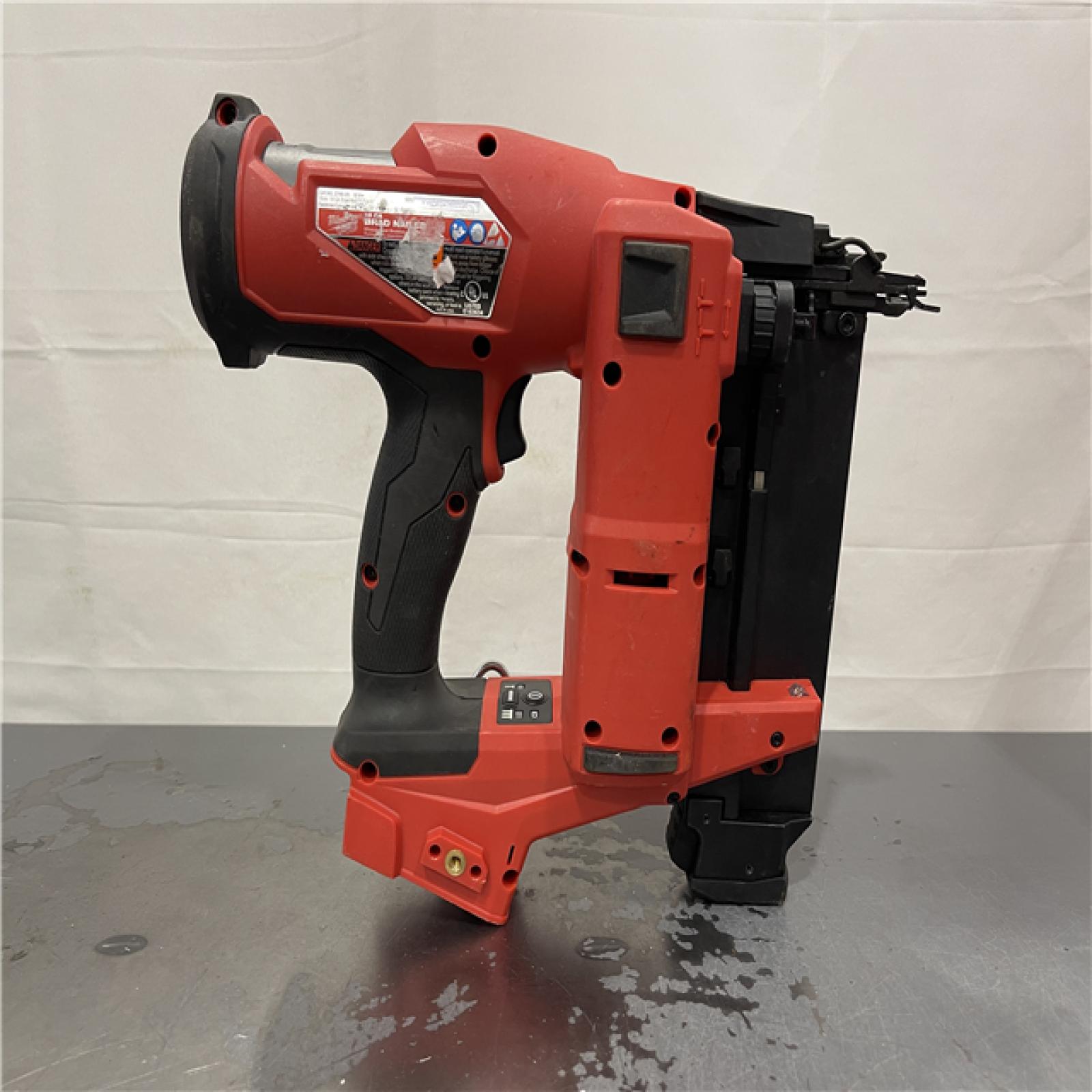AS-IS- Milwaukee M18 FUEL 18 Gauge Brad Nailer (TOOL ONLY)