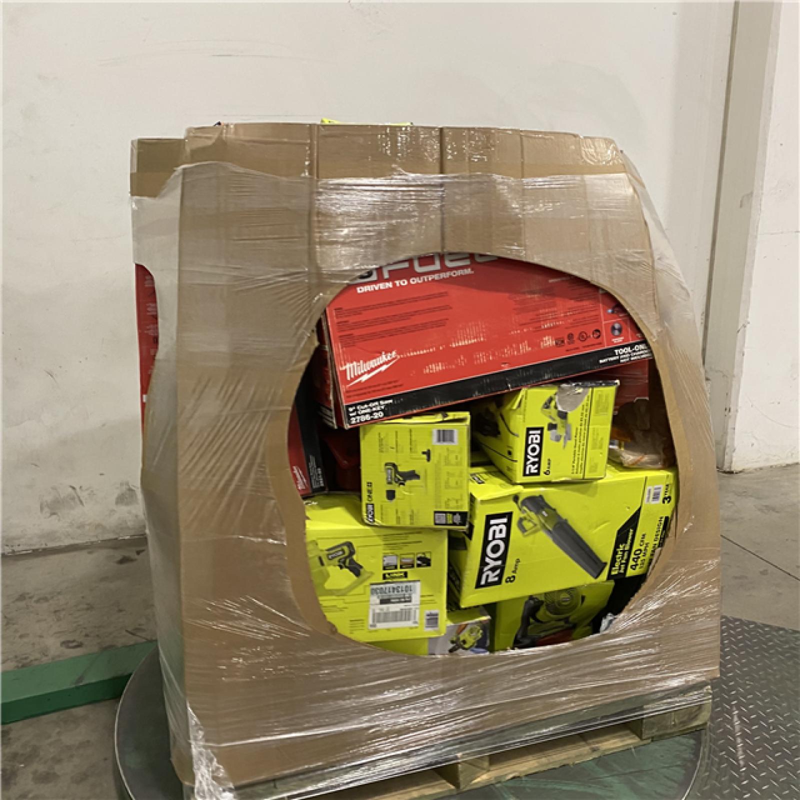 DALLAS LOCATION- AS-IS TOOLS PALLET