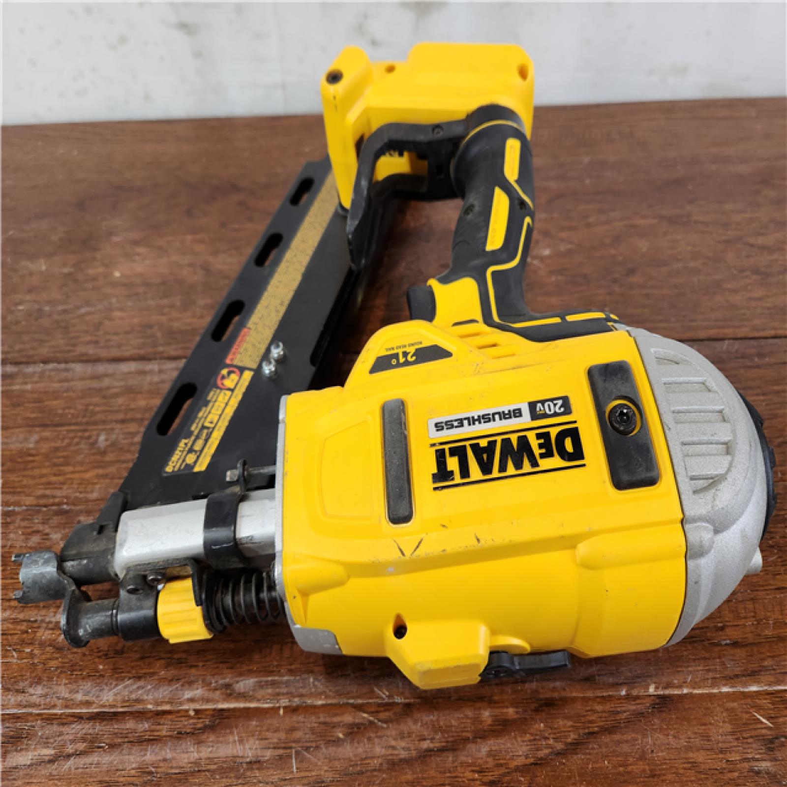 AS-IS DEWALT 20V MAX XR Brushless Cordless 2-Speed 21° Plastic Collated Framing Nailer (Tool Only)