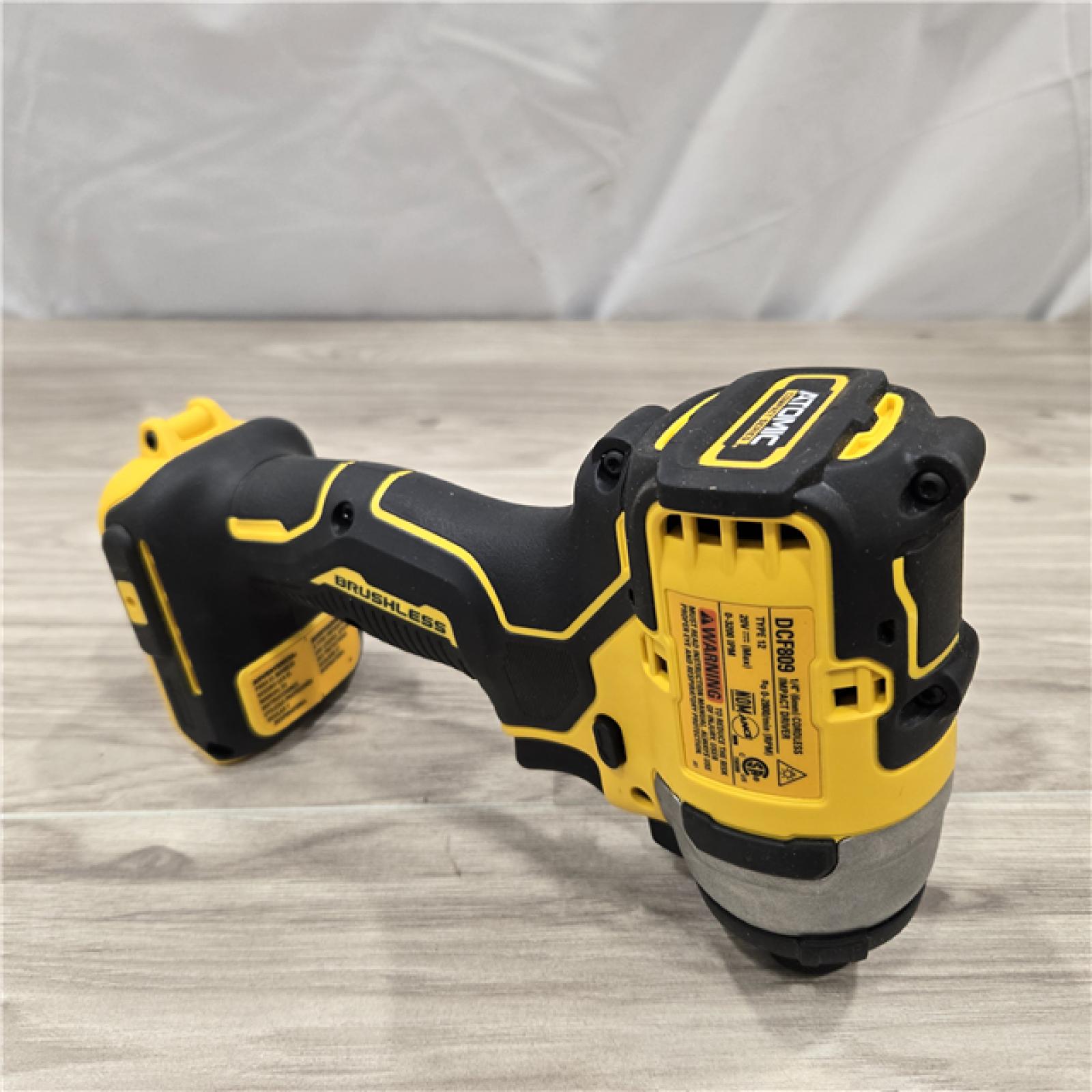 AS-IS Dewalt DCK225D2 20V MAX ATOMIC Compact Cordless Drill Driver and Impact Driver Combo Kit