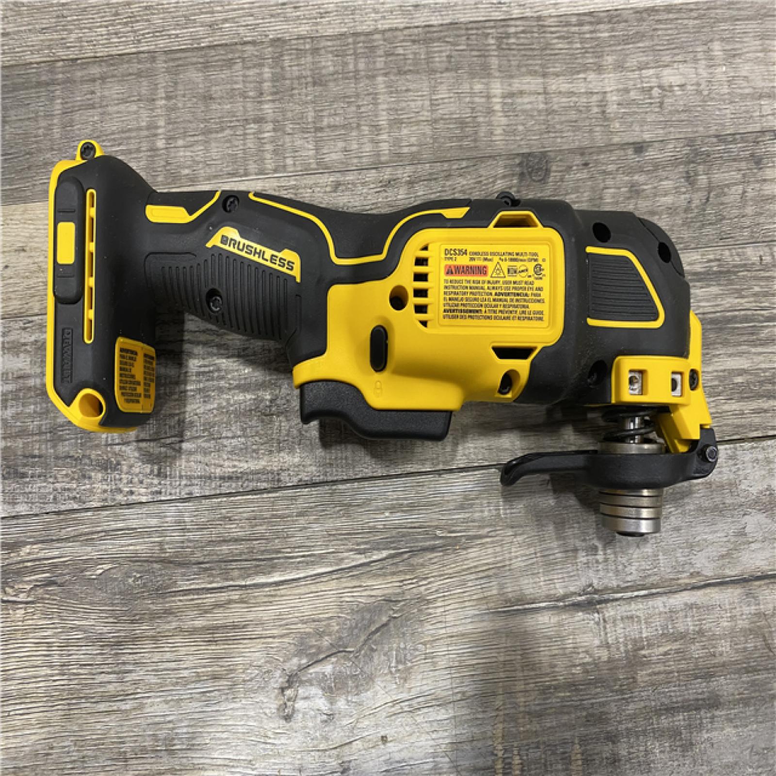 AS-IS DEWALT 20-Volt MAX Lithium-Ion Cordless Brushless Oscillating Tool Kit