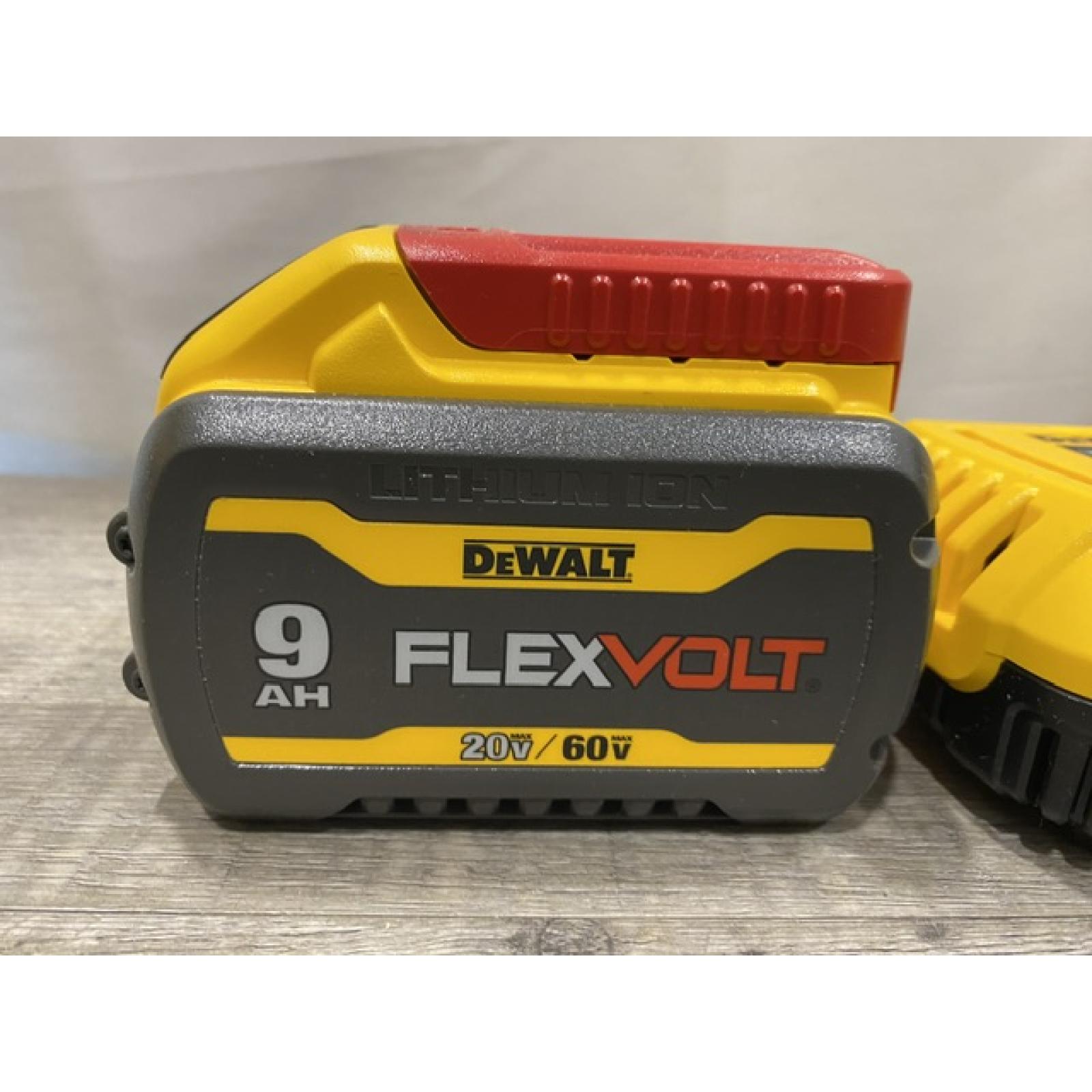 AS-IS DEWALT 20V/60V MAX FLEXVOLT Lithium-Ion 9.0Ah Battery and Charger Starter Kit