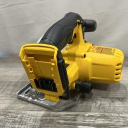 AS-IS DEWALT 20V MAX Cordless 6.5 in. Sidewinder Style Circular Saw (Tool Only)