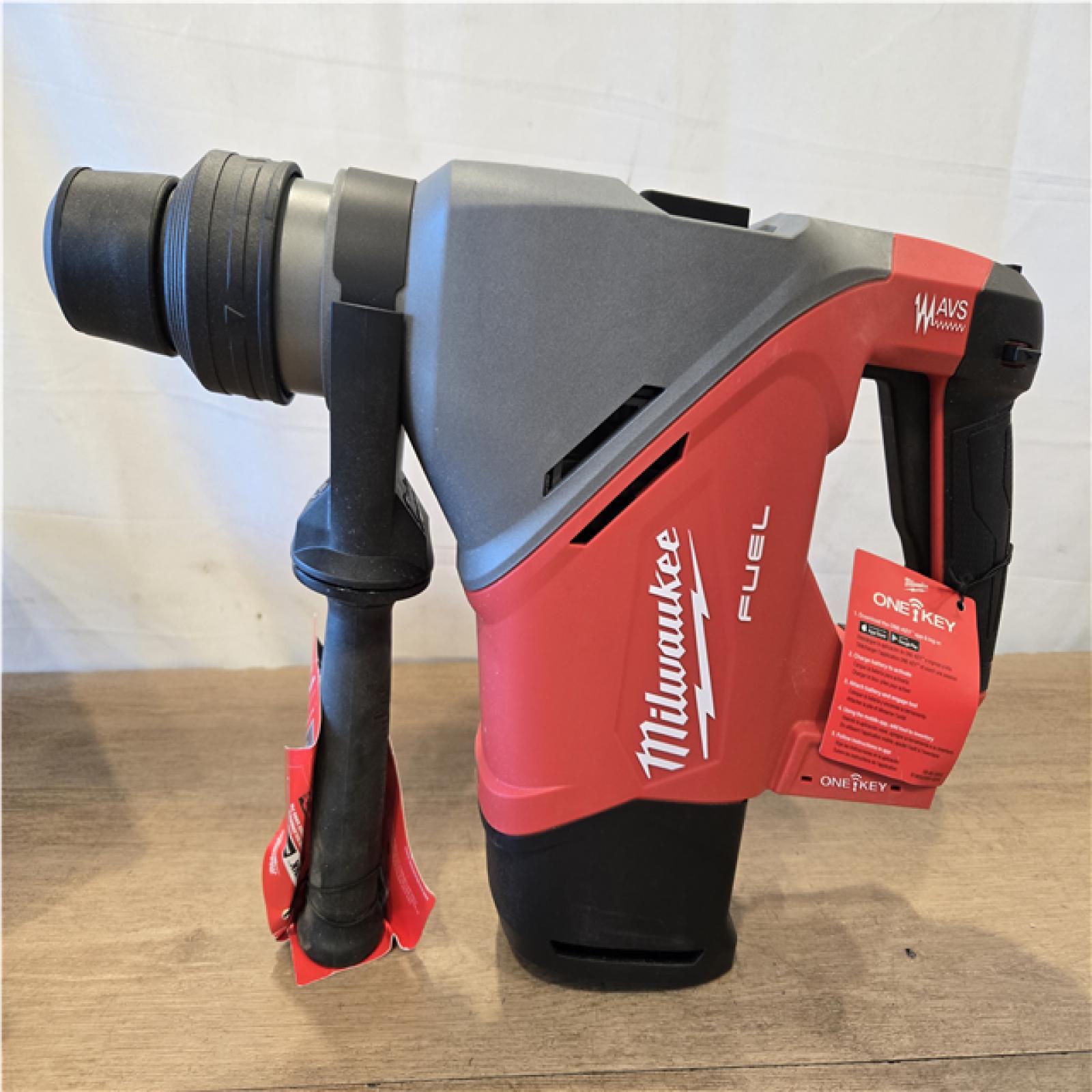 AS-IS Milwaukee FUEL 18V Lithium-Ion Brushless Cordless 1-9/16 in. SDS-Max Rotary Hammer (Tool-Only)