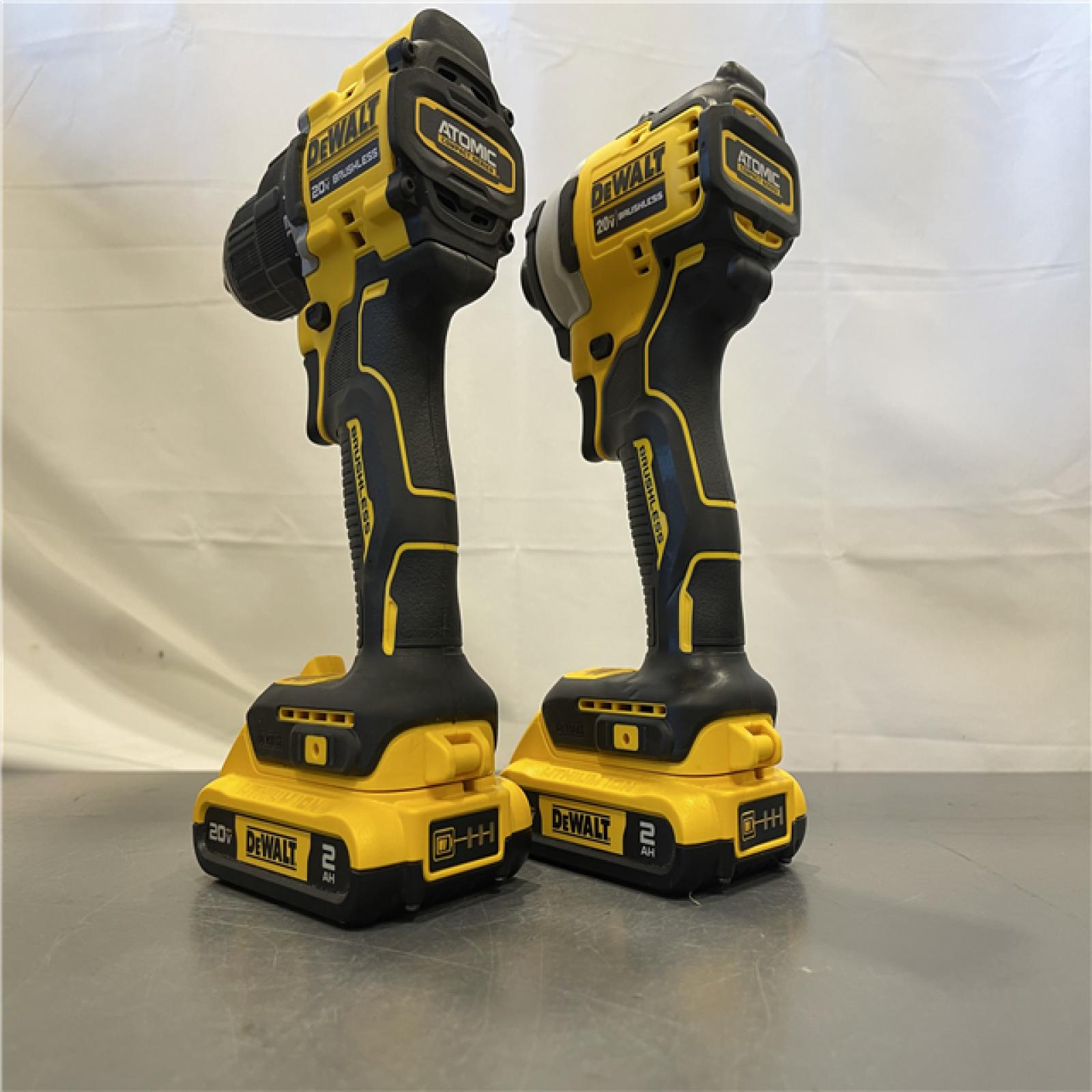 AS-IS - Dewalt 20V MAX ATOMIC Brushless Compact Lithium-Ion 1/2 in. Cordless Drill Driver and 1/4 in. Impact Driver Combo Kit