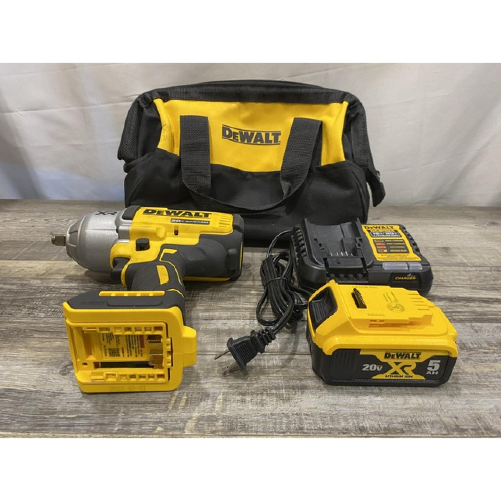 AS-IS DEWALT 20V MAX Lithium-Ion Cordless 1/2 in. Impact Wrench Kit
