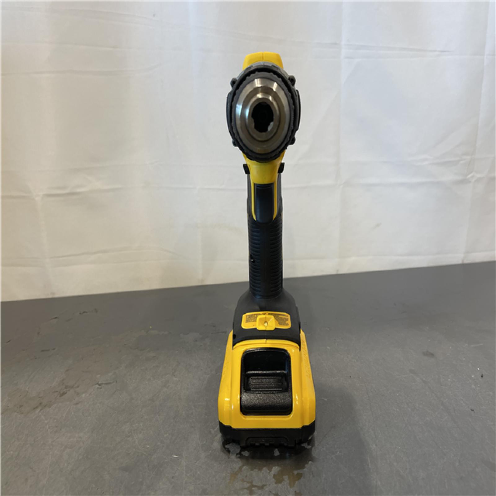 AS-IS - DEWALT ATOMIC 20V Cordless 1/2 in. Compact Hammer Drill Kit