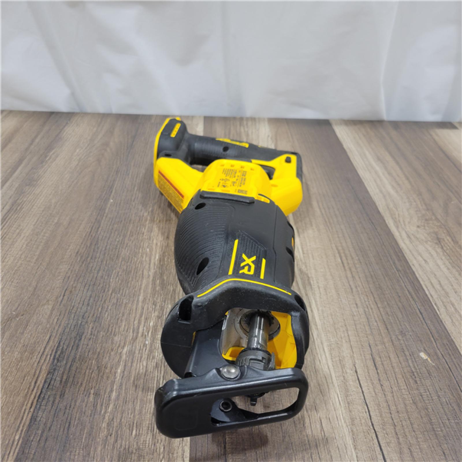 AS-IS DCS389B FLEXVOLT 60V MAX Cordless Brushless Reciprocating Saw (Tool-Only)