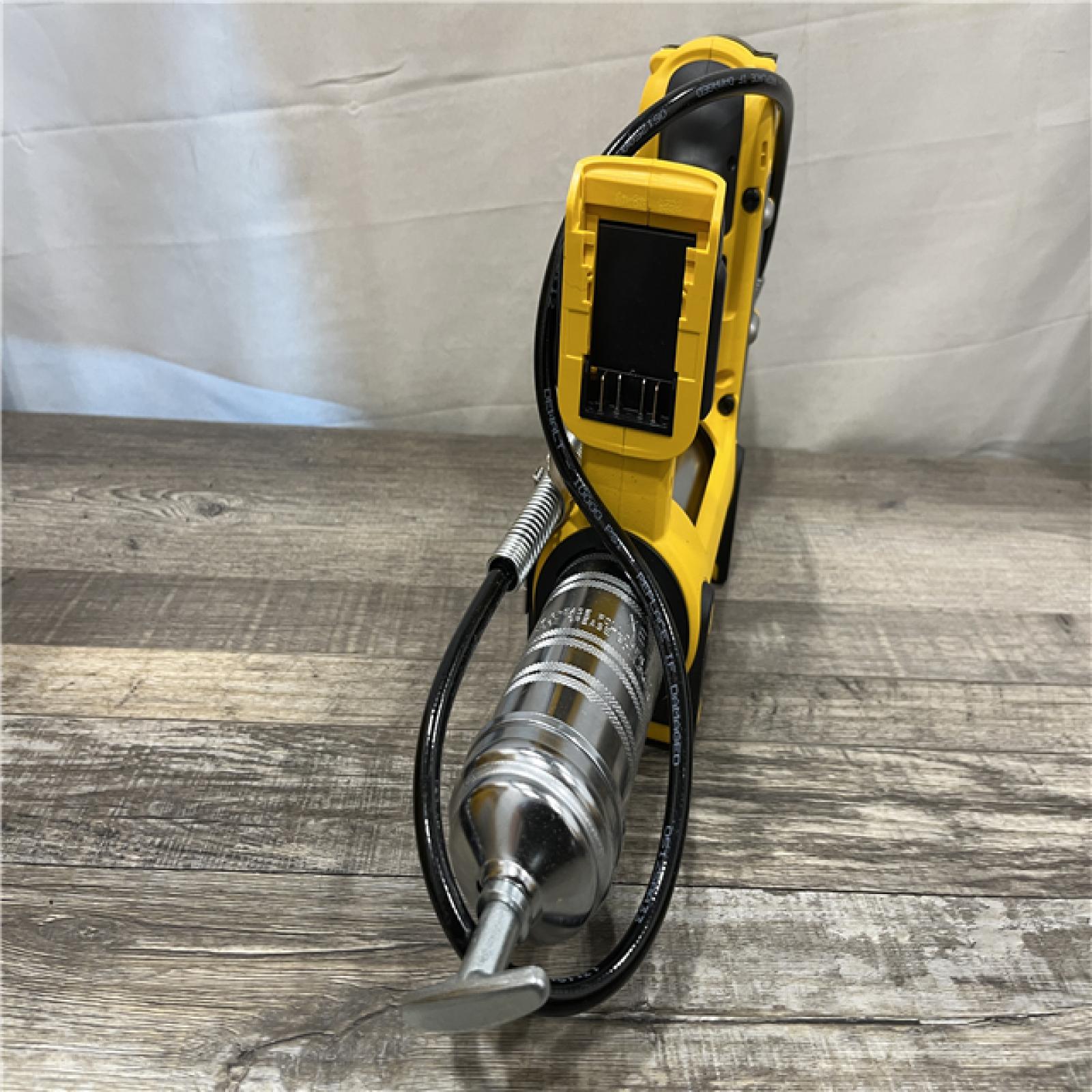 AS-IS DEWALT 20-Volt MAX Cordless Grease Gun (Tool-Only)