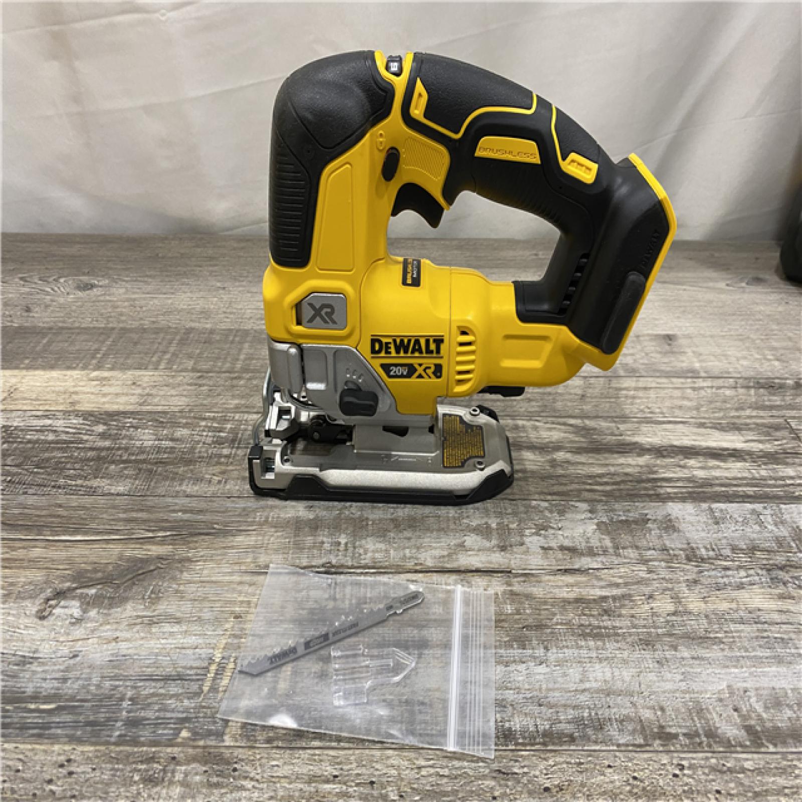 AS-IS DEWALT 20V MAX XR Cordless Brushless Jigsaw (Tool Only)