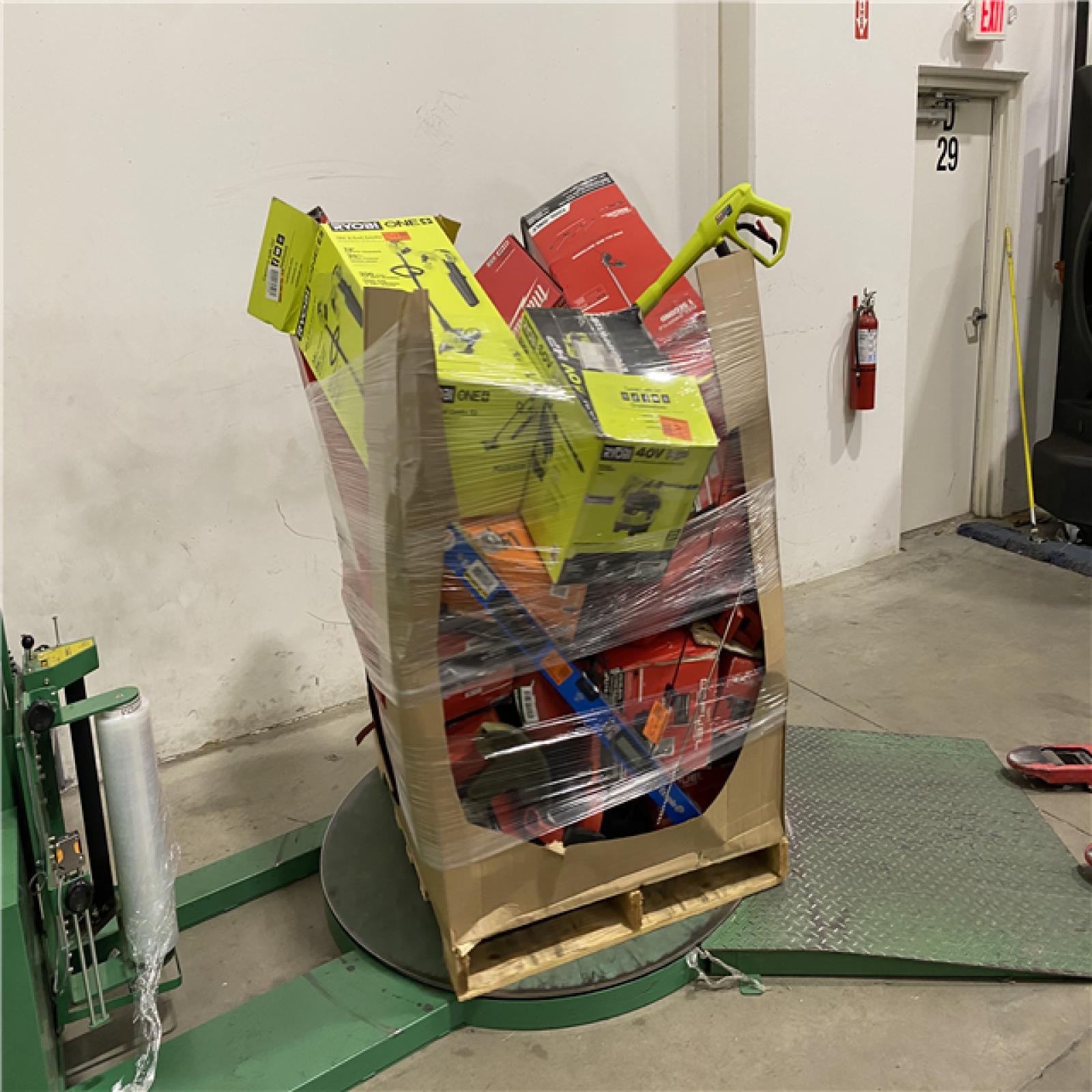 Dallas Location - As-Is Tool Pallet