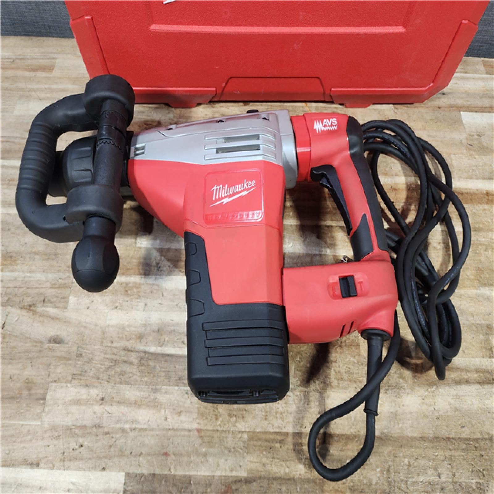 HOUSTON LOCATION - AS - IS Milwaukee SDS-MAX Demolition Hammer