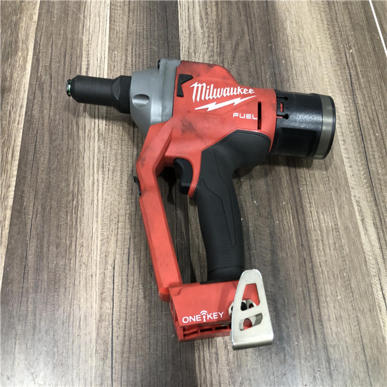 AS-IS Milwaukee M18 FUEL ONE-KEY 18-Volt Lithium-Ion Cordless Rivet Tool (Tool-Only)