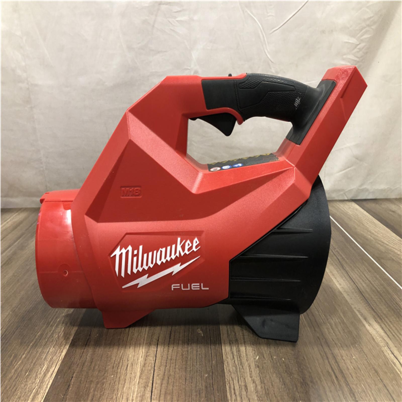 AS-IS Milwaukee FUEL 120 MPH 500 CFM 18V Lithium-Ion Brushless Cordless Handheld Blower (Tool-Only)