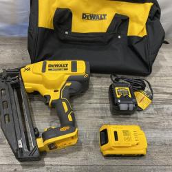 AS-IS DEWALT 20V MAX XR 16-Gauge Electric Cordless Angled Finishing Nailer Kit