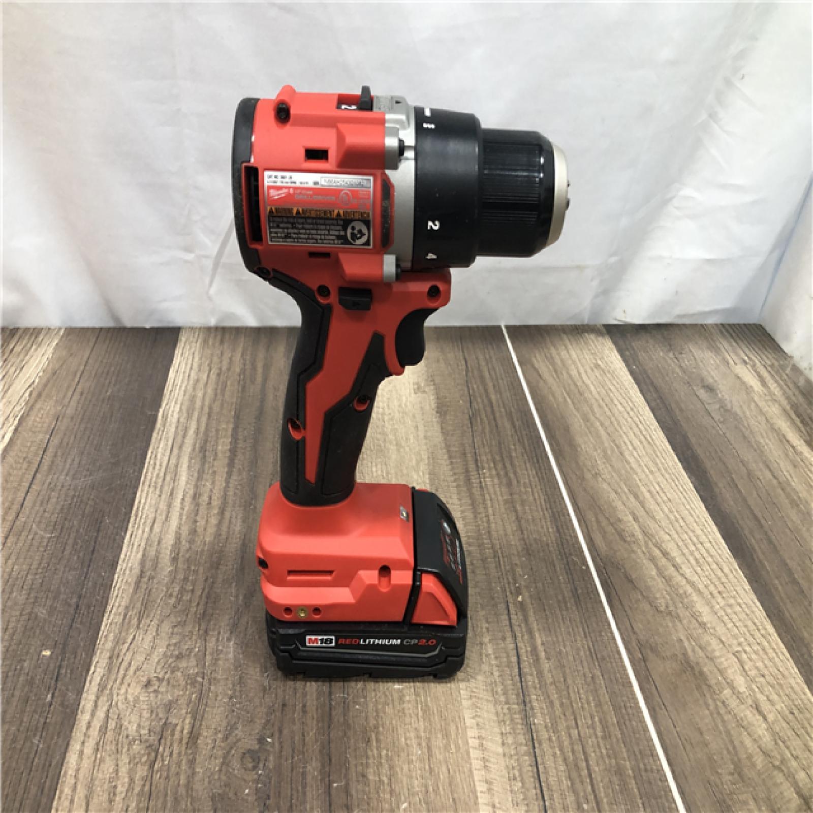 AS-IS Milwaukee 18V Lithium-Ion Brushless Cordless 1/2 in. Compact Drill/Driver Kit