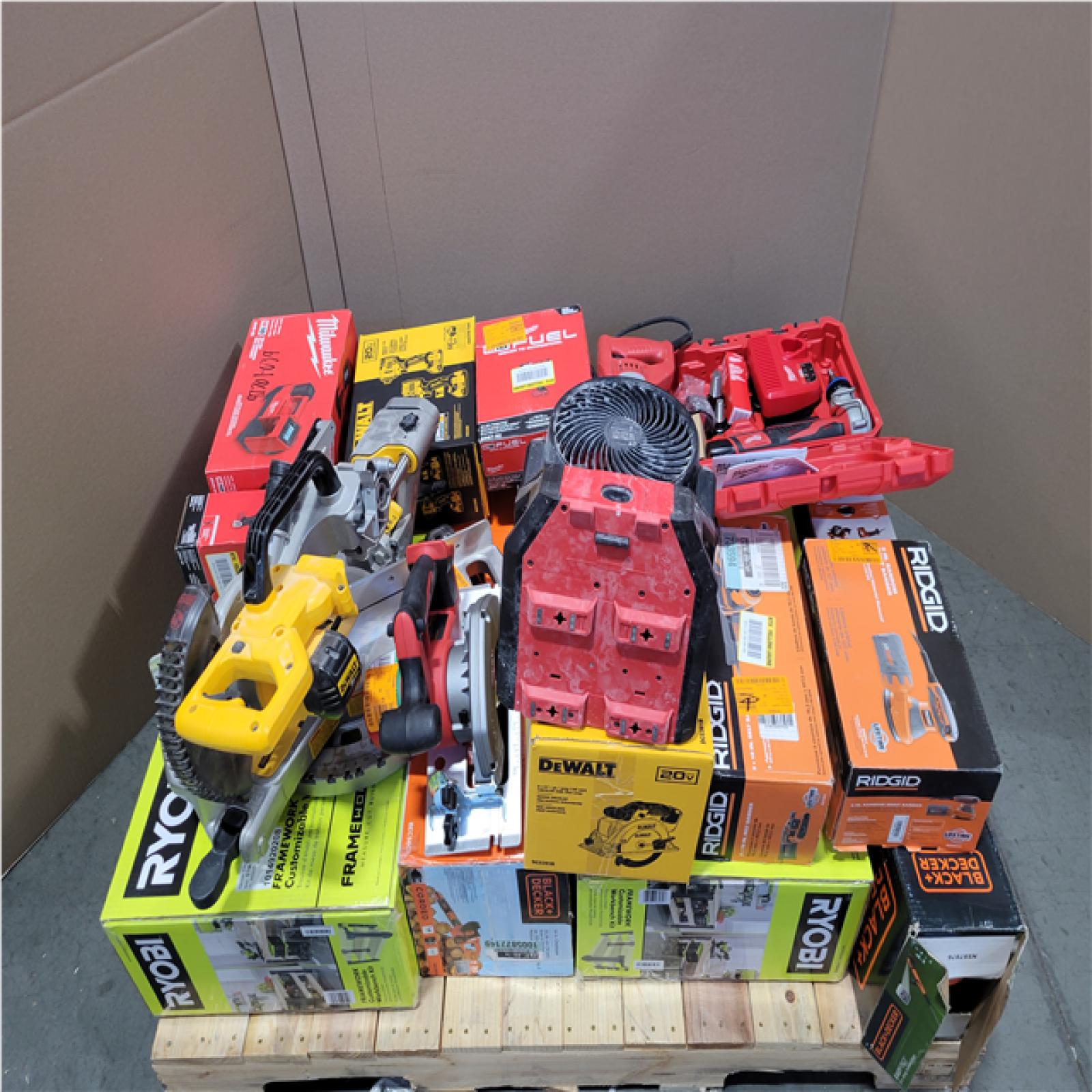 CALIFORNIA AS-IS TOOL PALLET