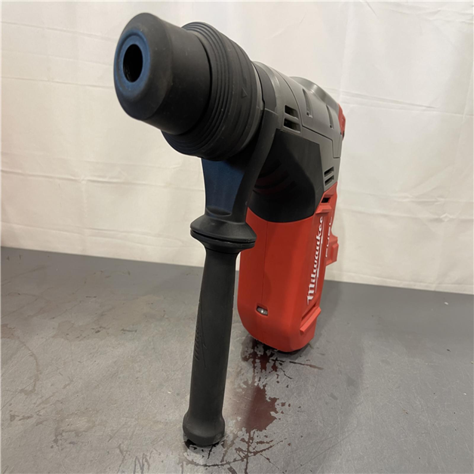 AS-IS - Milwaukee M18 FUEL 18V Lithium-Ion Brushless Cordless 1-9/16 in. SDS-Max Rotary Hammer