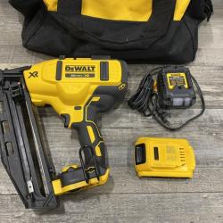 AS-IS DEWALT 20V MAX XR 16-Gauge Electric Cordless Angled Finishing Nailer Kit