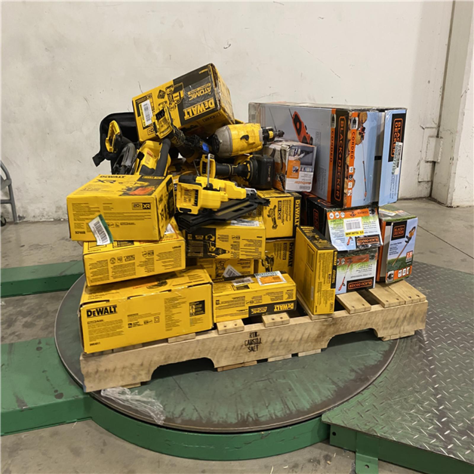 Dallas Location - As-Is Tool Pallet