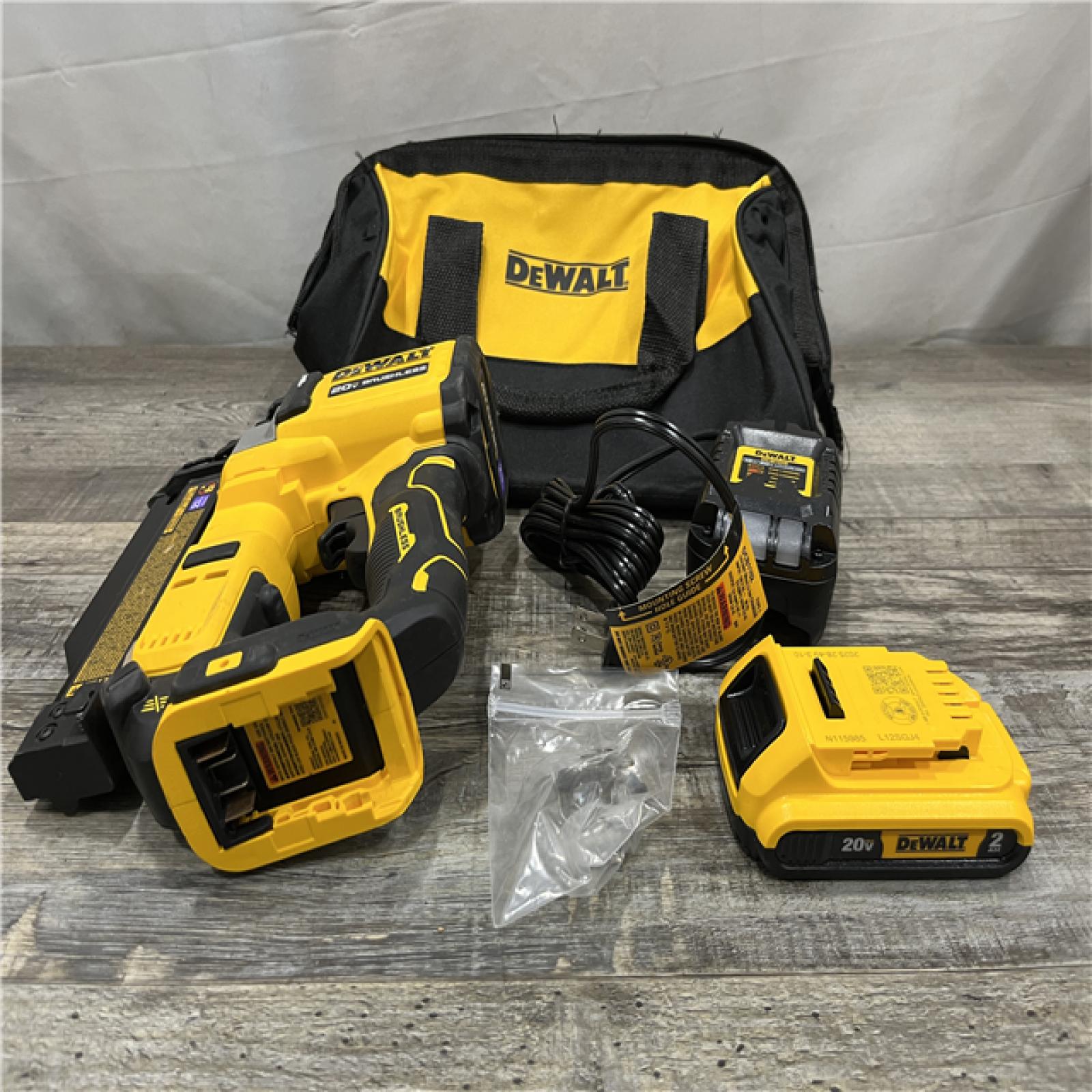 AS-IS DEWALT ATOMIC 20V MAX Lithium Ion Cordless 23 Gauge Pin Nailer Kit