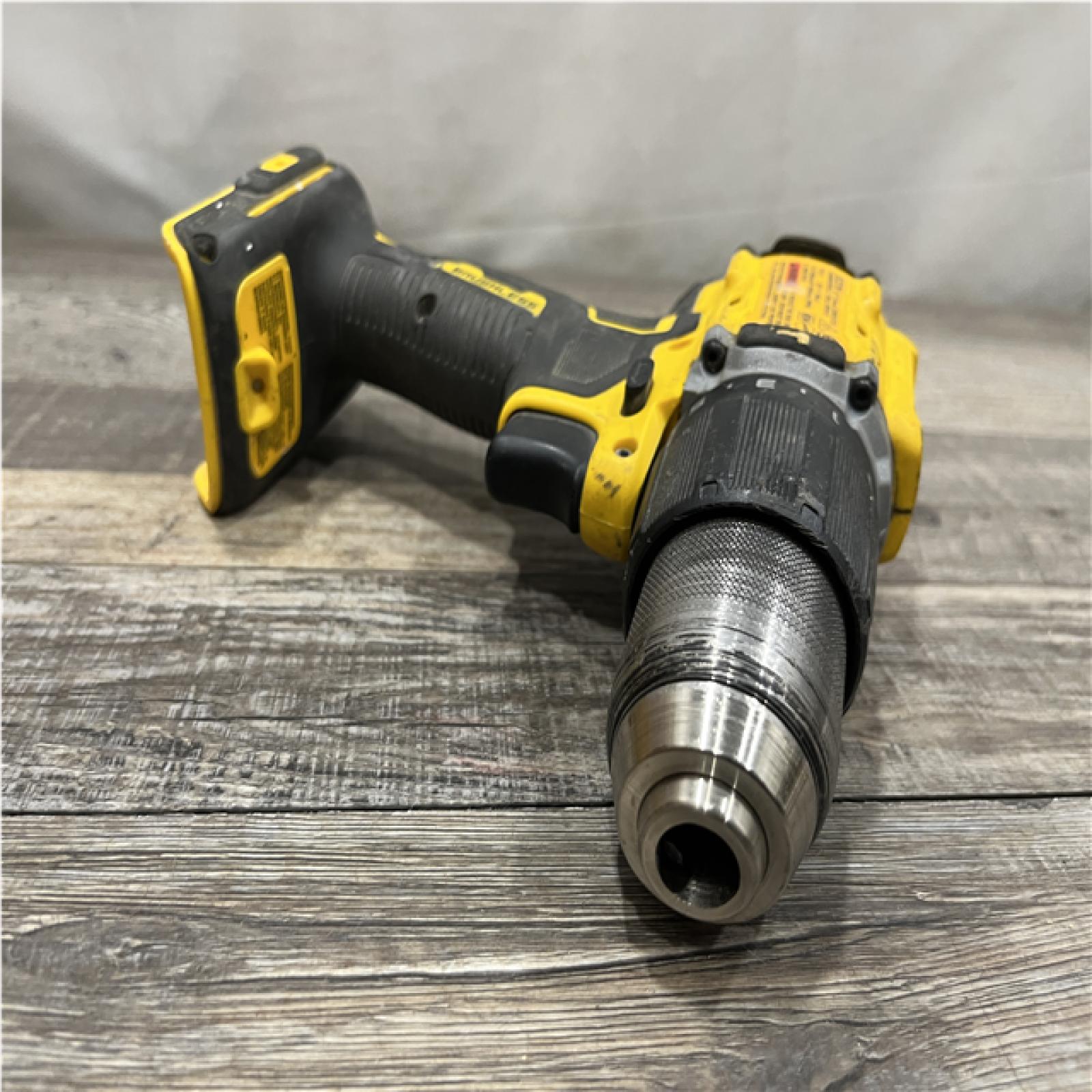 AS-IS DEWALT ATOMIC 20V Cordless 1/2 in. Compact Hammer Drill Kit