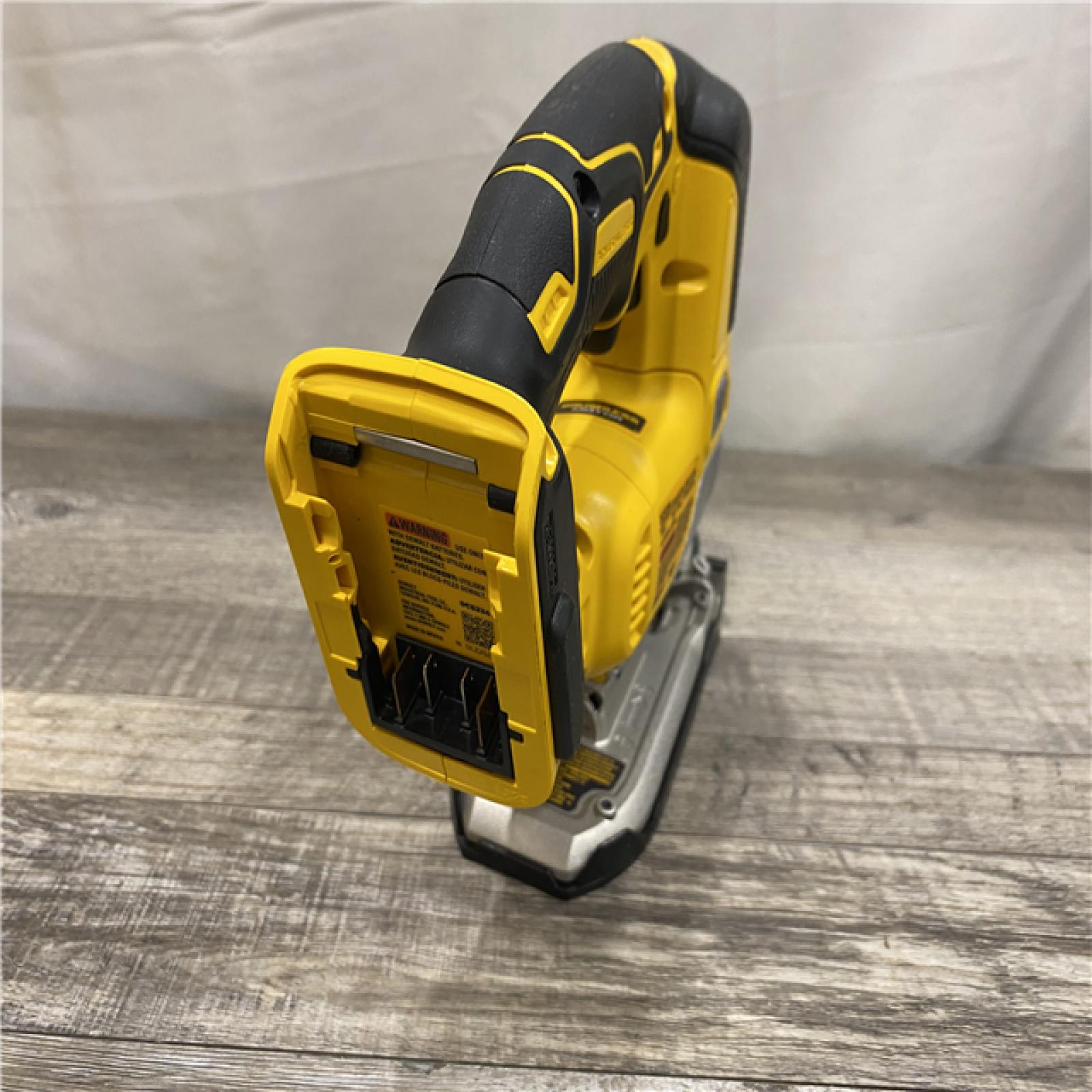 AS-IS DEWALT 20V MAX XR Cordless Brushless Jigsaw (Tool Only)