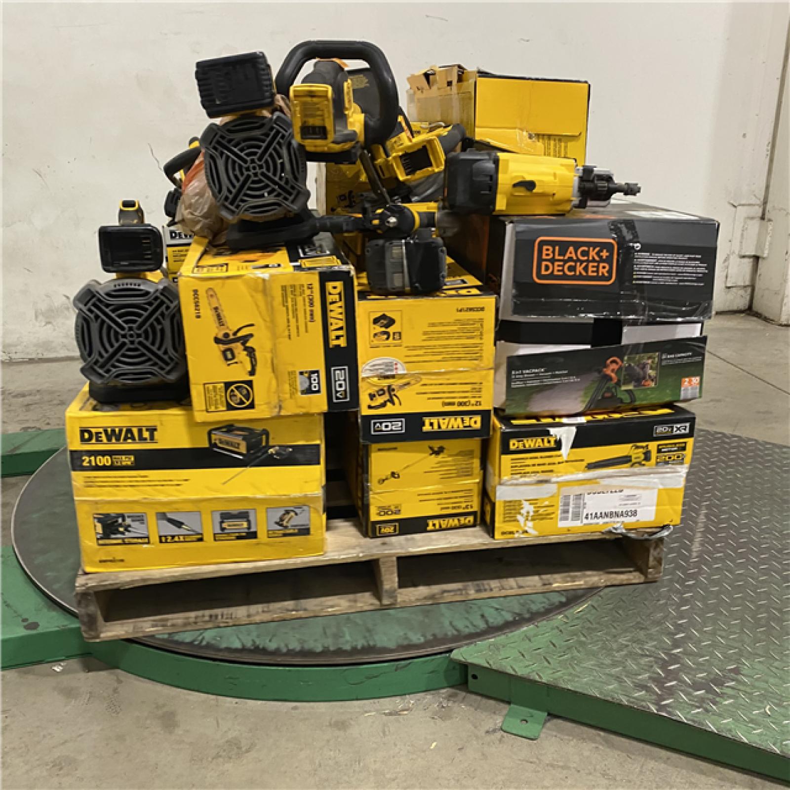 Dallas Location - As-Is Tool Pallet