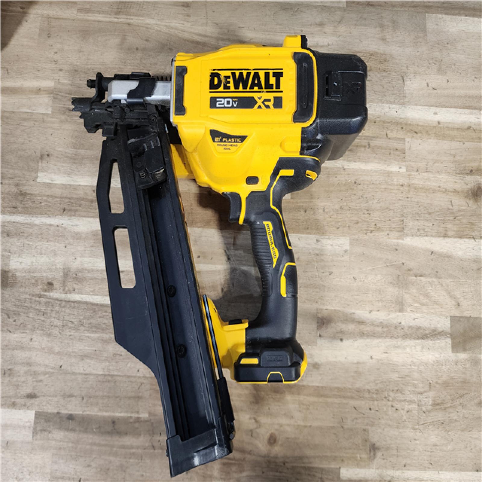 HOUSTON LOCATION - AS-IS DEWALT 20-Volt 21° Cordless Framing Nailer (Tool-Only)