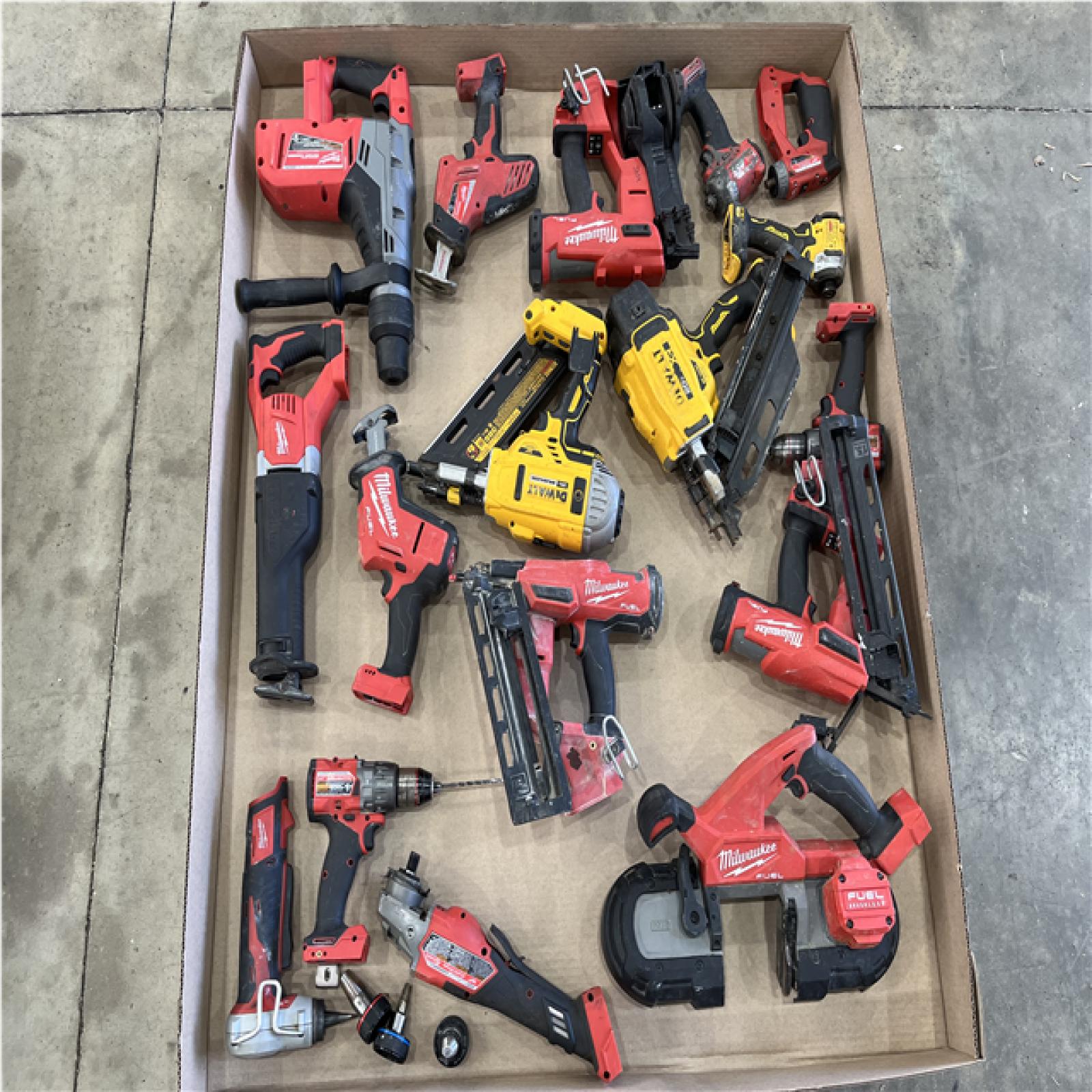 Houston Location - AS-IS LOOSE TOOL PALLET