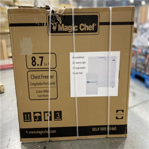 DALLAS LOCATION - LIKE NEW! Magic Chef 8.7 cu. ft. Manual Defrost Chest Freezer in White