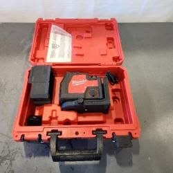 AS-IS- Milwaukee- Green Beam Laser Cross Line Plumb Point Rechargeable USB Kit