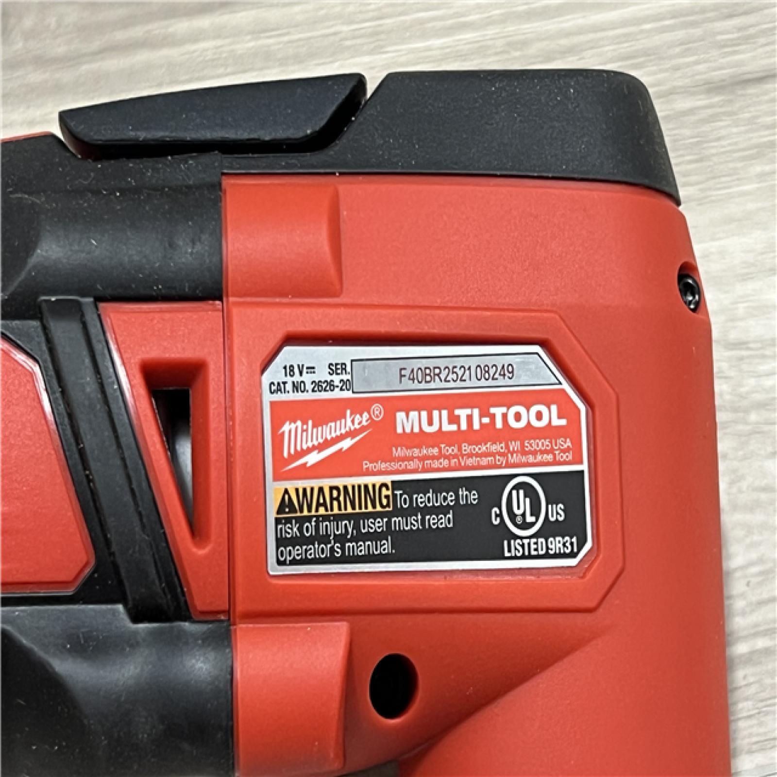 AS-IS Milwaukee 18V Lithium-Ion Cordless Oscillating Multi-Tool (Tool-Only)