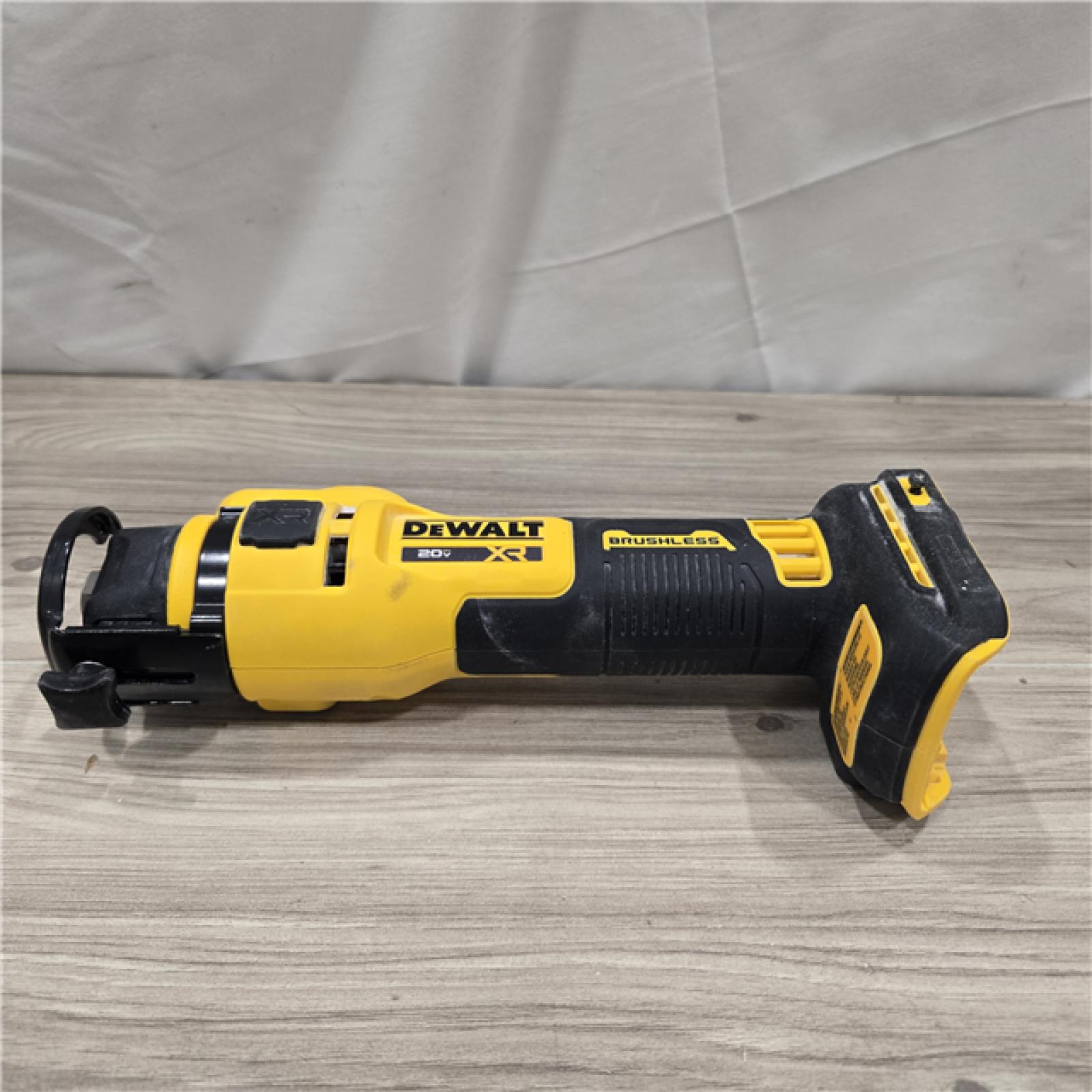 AS-IS DEWALT 20V MAX Cordless Cut-Out Tool (Tool-Only)