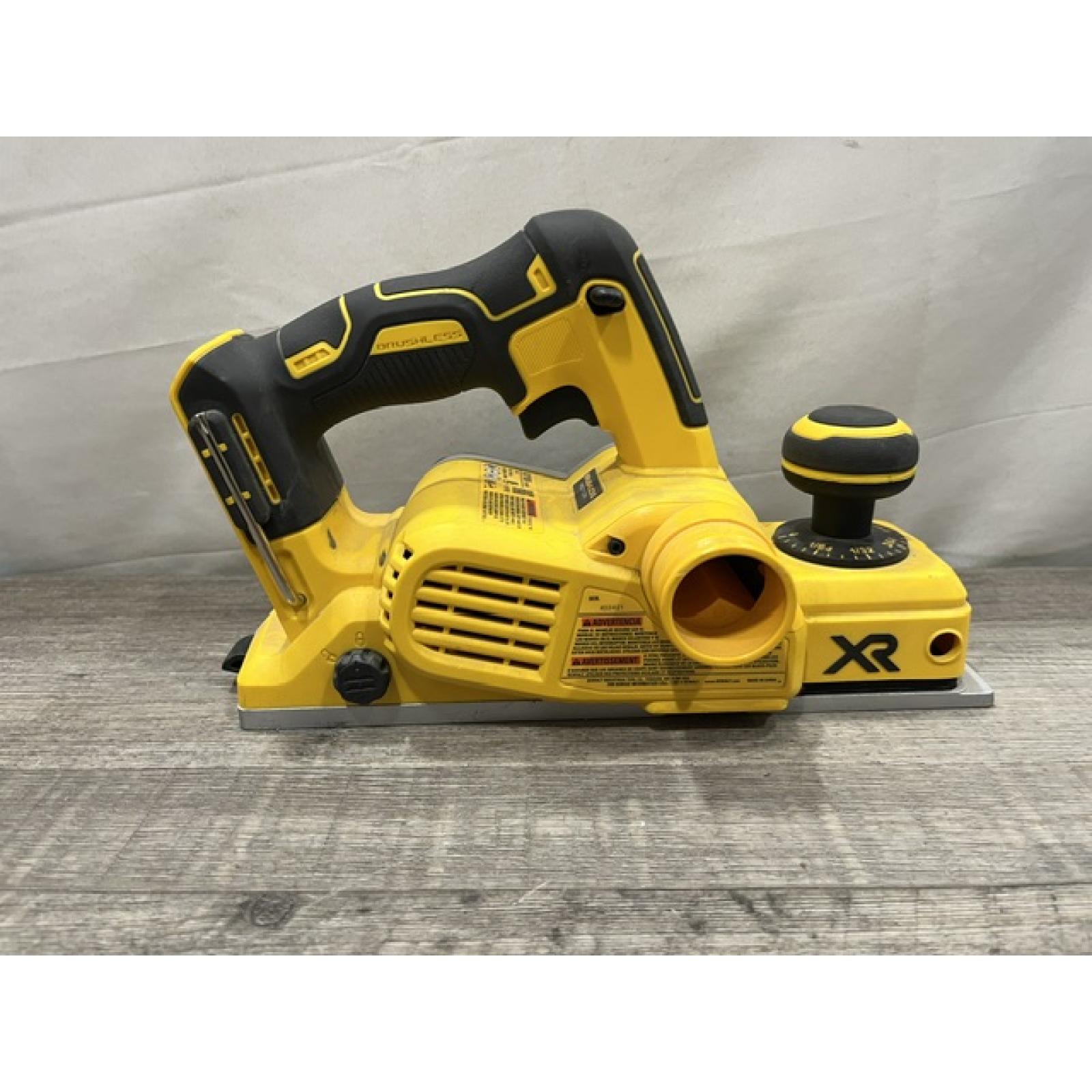 AS-IS DEWALT 20V MAX XR Cordless Brushless 3-1/4 in. Planer (Tool Only)