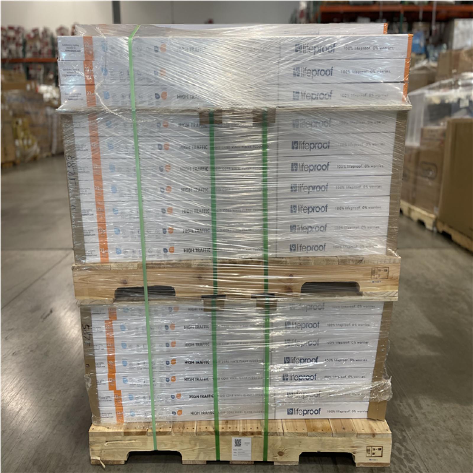 DALLAS LOCATION- LIFEPROOF Walton Oak 22 MIL x 7.1 in. W x 48 in. L Click Lock Waterproof Luxury Flooring (18.7 sqft/Case) (70 UNITS)