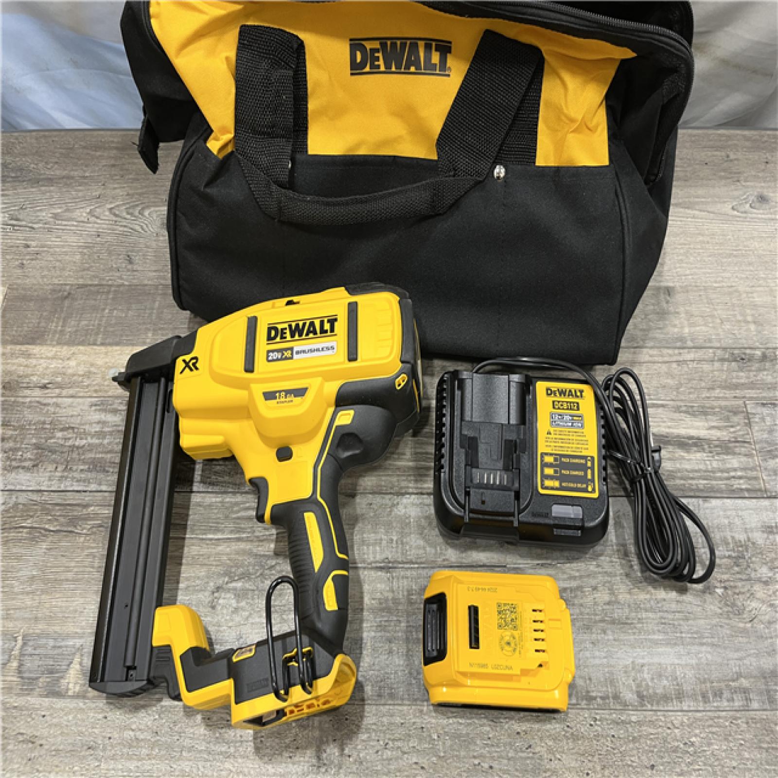 AS-IS DEWALT 20V MAX XR Lithium-Ion Cordless 18-Gauge Narrow Crown Stapler Kit