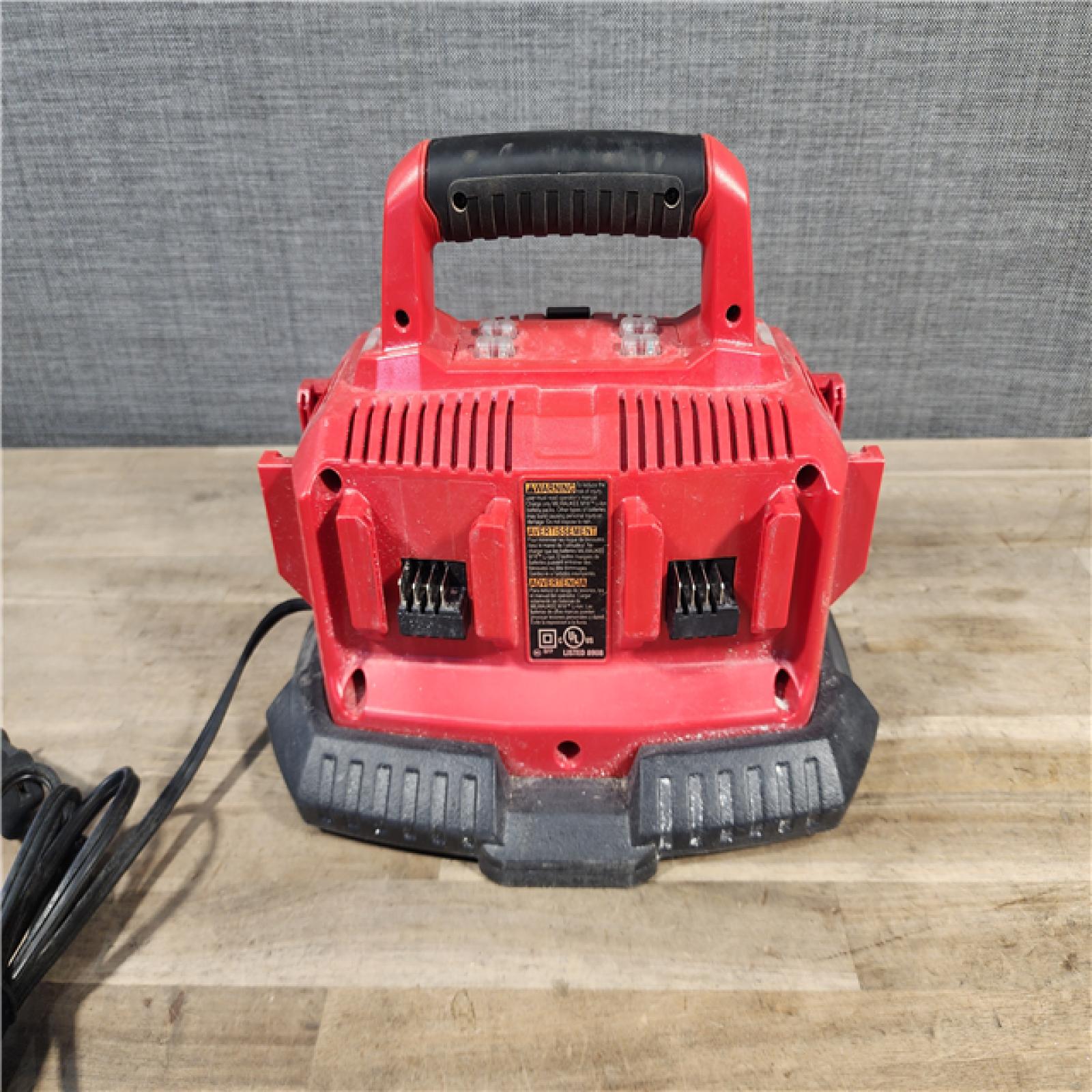 HOUSTON LOCATION - AS-IS (2) Milwaukee 48-59-1806 M18 Six Pack Sequential Charger
