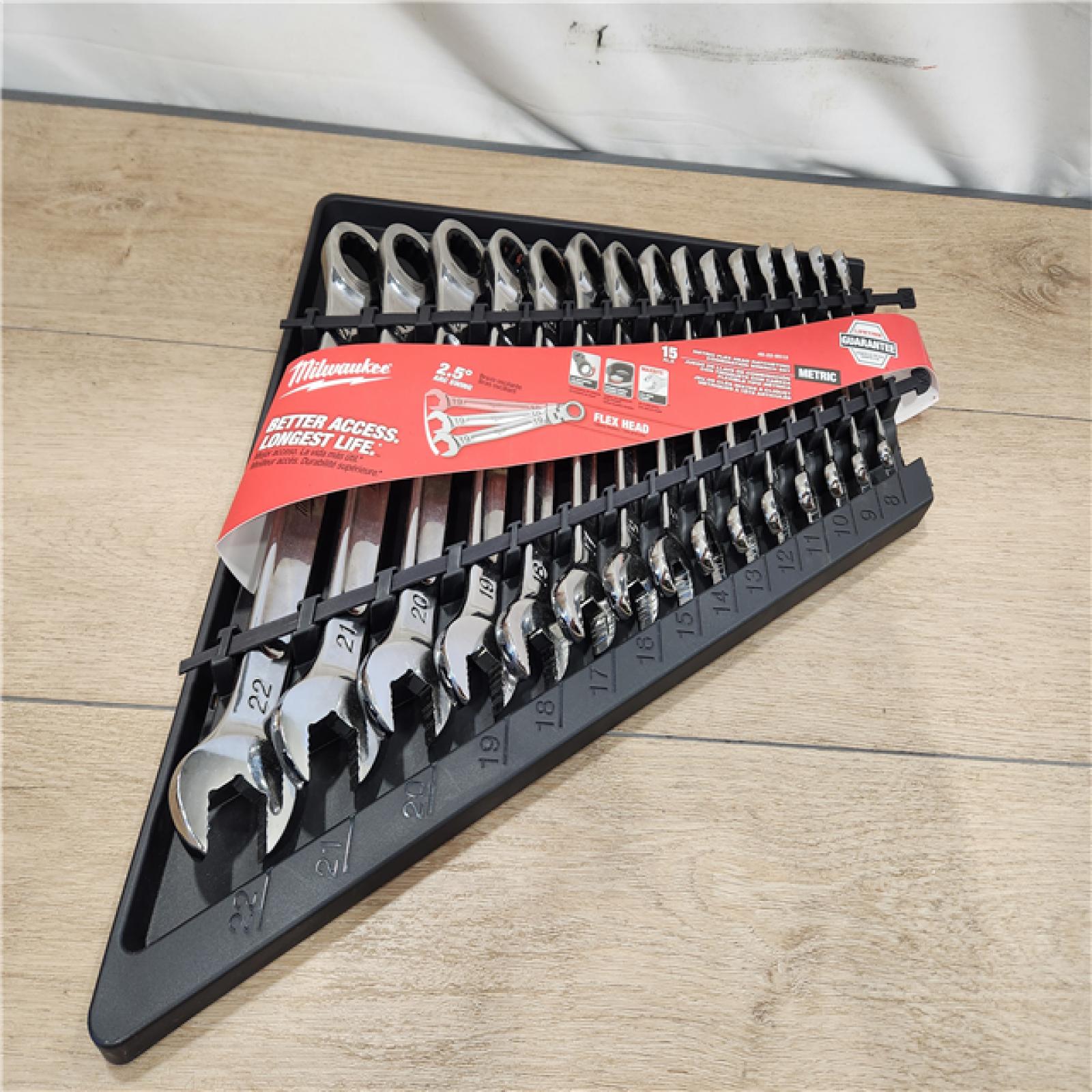 AS-IS- Milwaukee Metric Flex Head Ratcheting Combination Wrench  15-Pieces